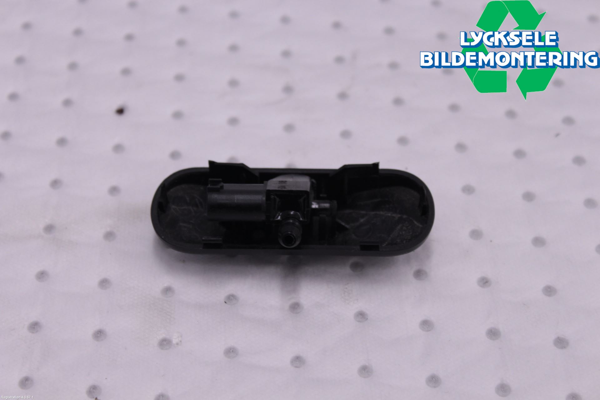 Seat ATECA 16->> Spolarmunstycke Rutor