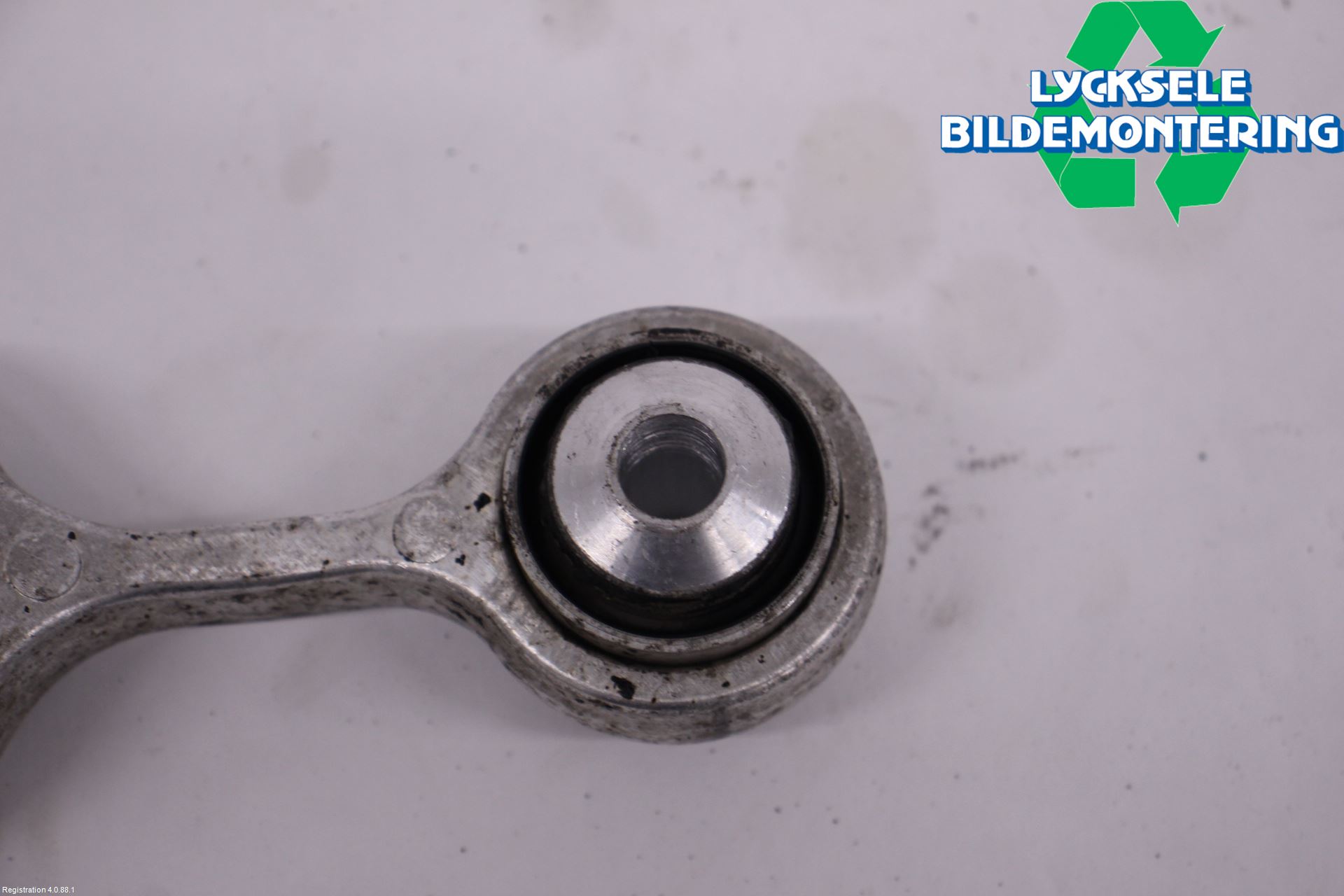 BMW 5 F10/F11/F18 09-17 Bärarm Bak Höger