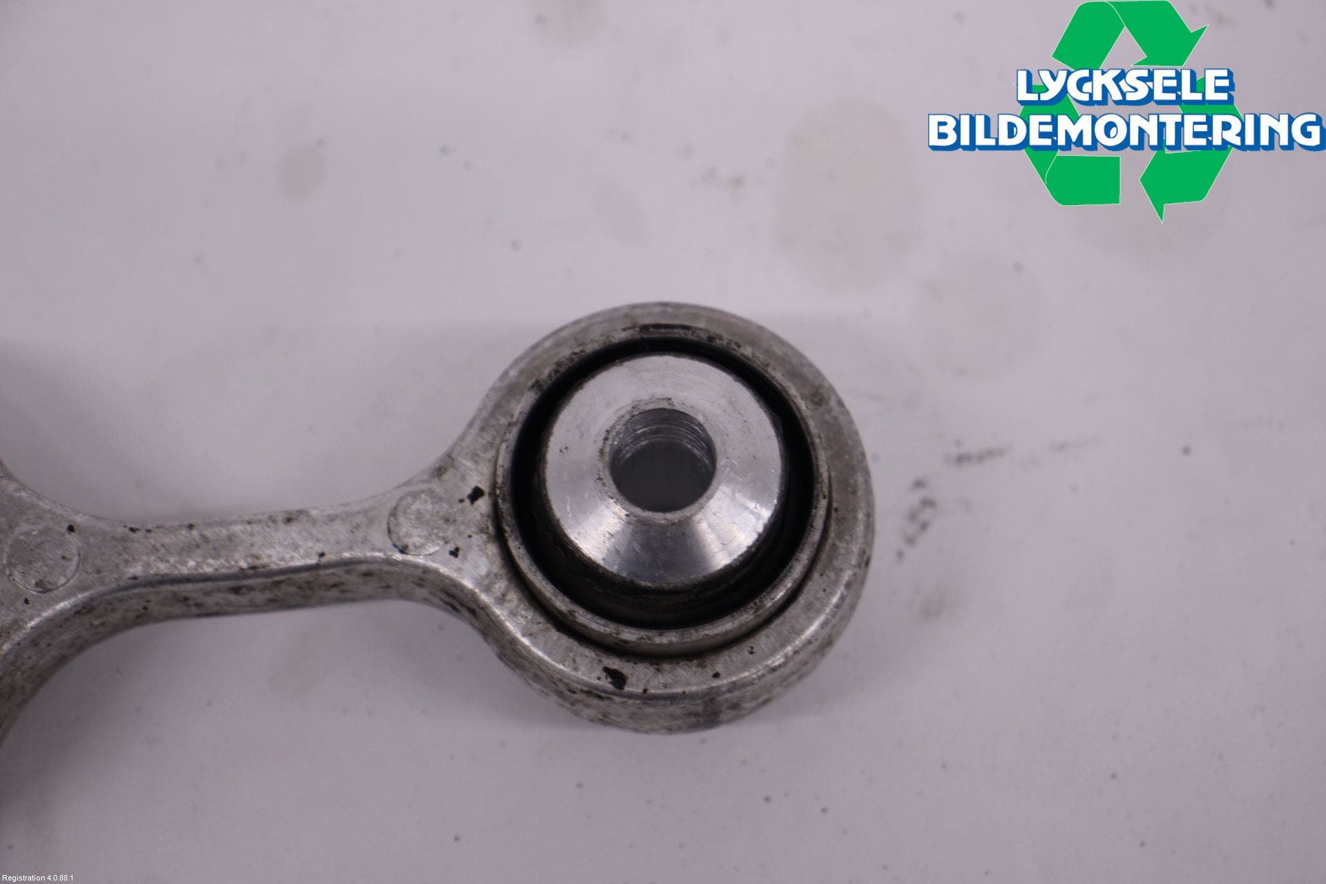 BMW 5 F10/F11/F18 09-17 Bärarm Bak Höger