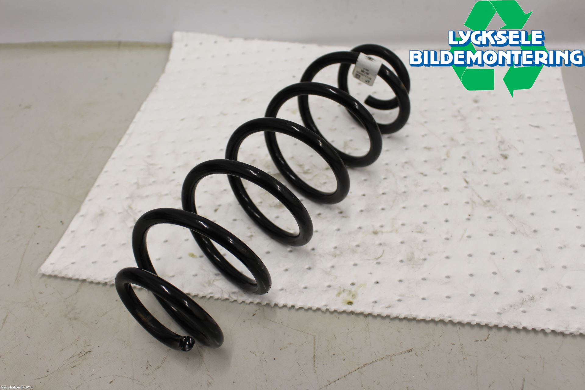 Audi A3/S3 8Y 21- Fjäder Bak