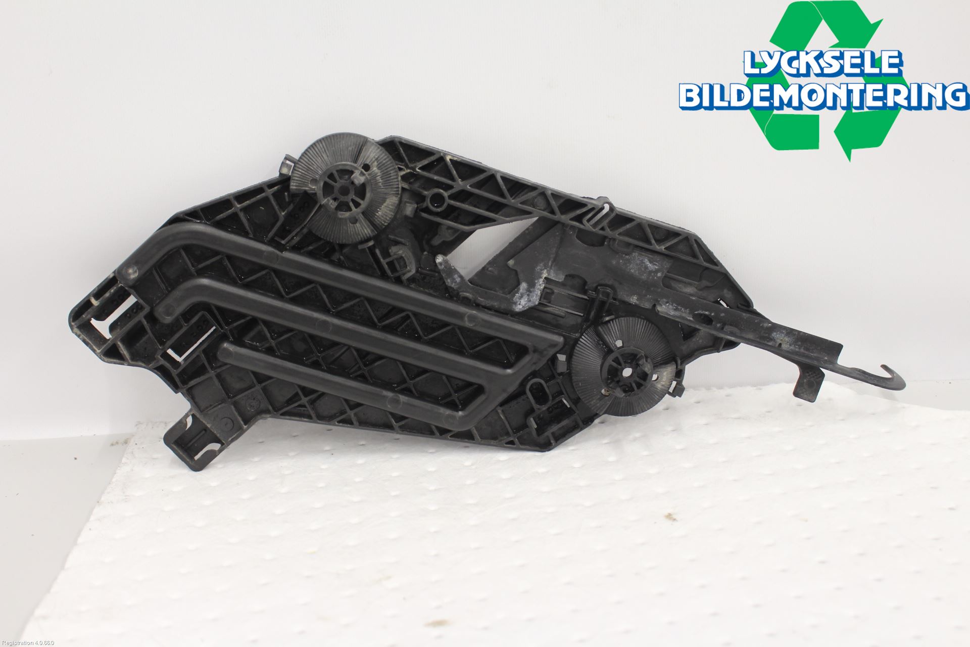 Skoda OCTAVIA (1Z) 05-13 Strålkast Fästsarg