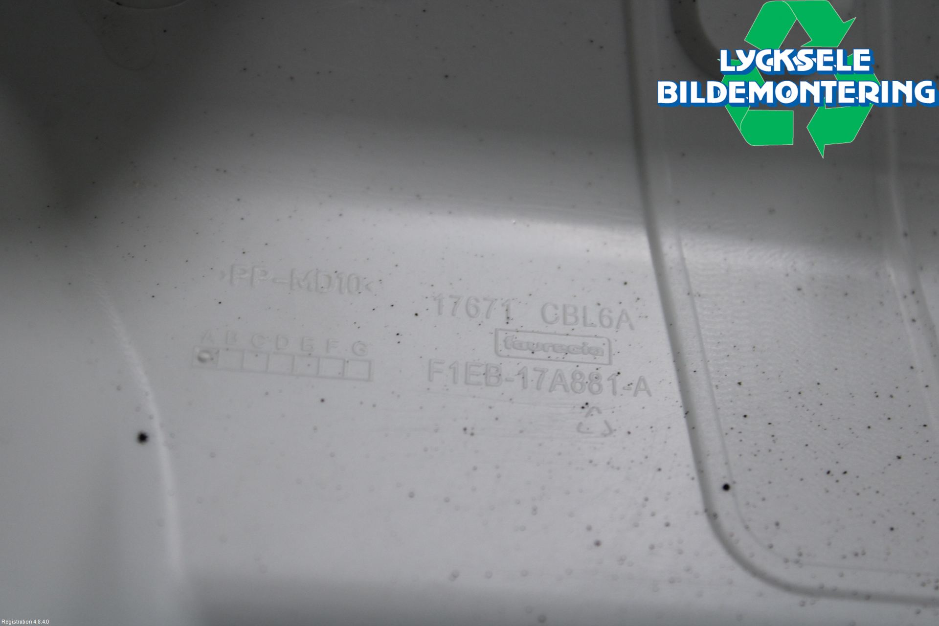 Ford FOCUS 15-18 Stötfångarfäste Bak Hö