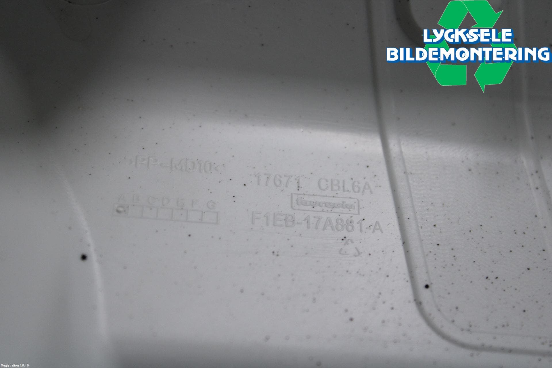 Ford FOCUS 15-18 Stötfångarfäste Bak Hö