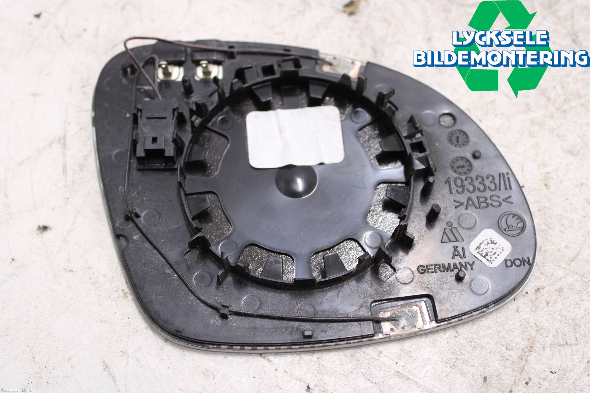 Skoda YETI Spegelglas Vä