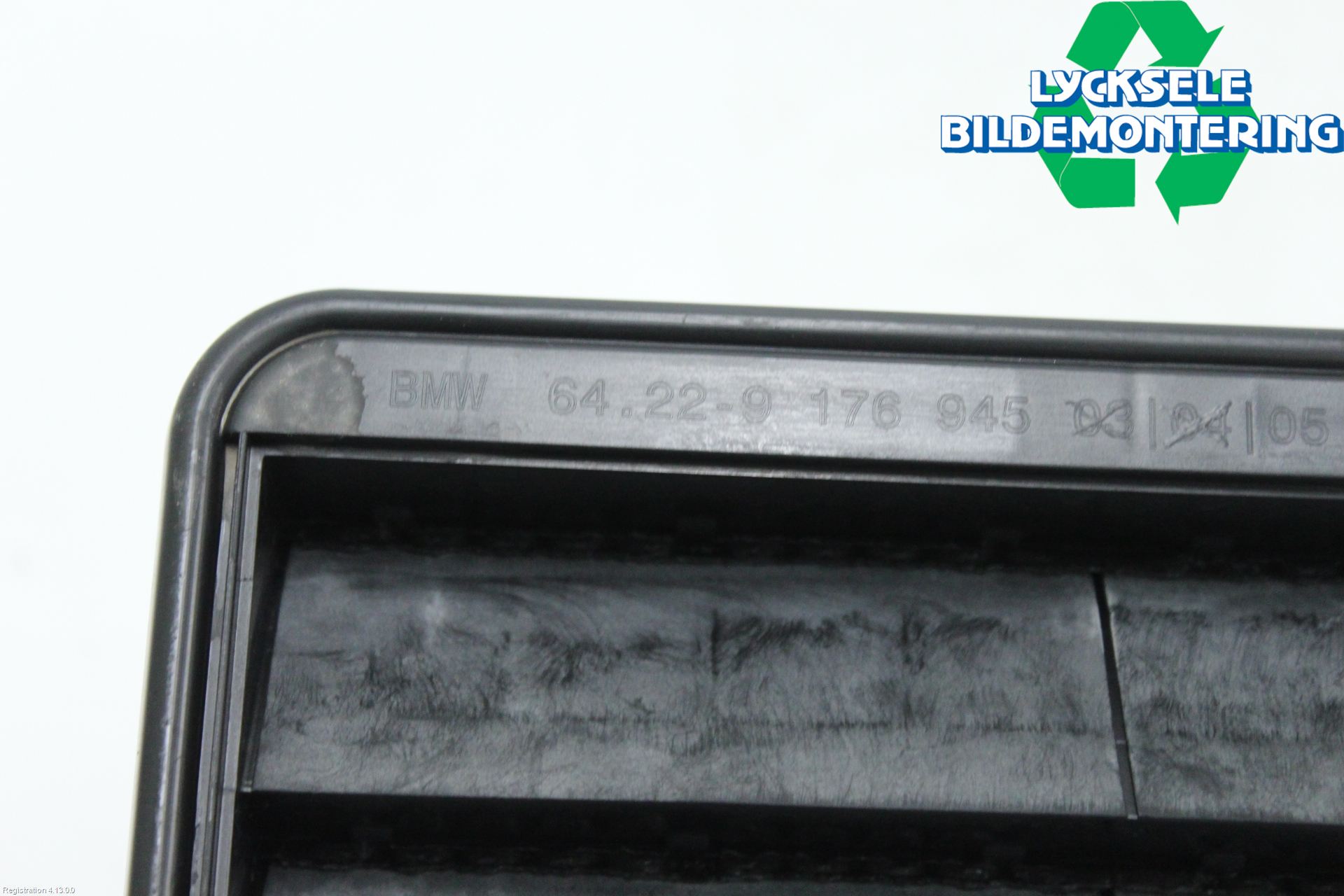 BMW 5 G30/G31/F90 17-23 Ventilationsutsläpp Bak