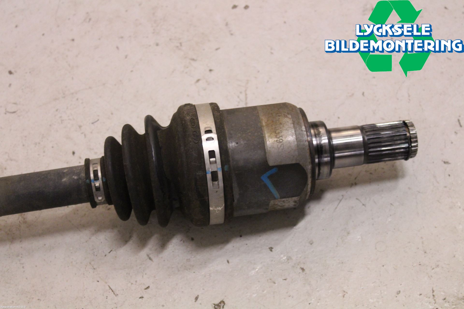 Kia CEED 12-18 Drivaxel Fram Vänster