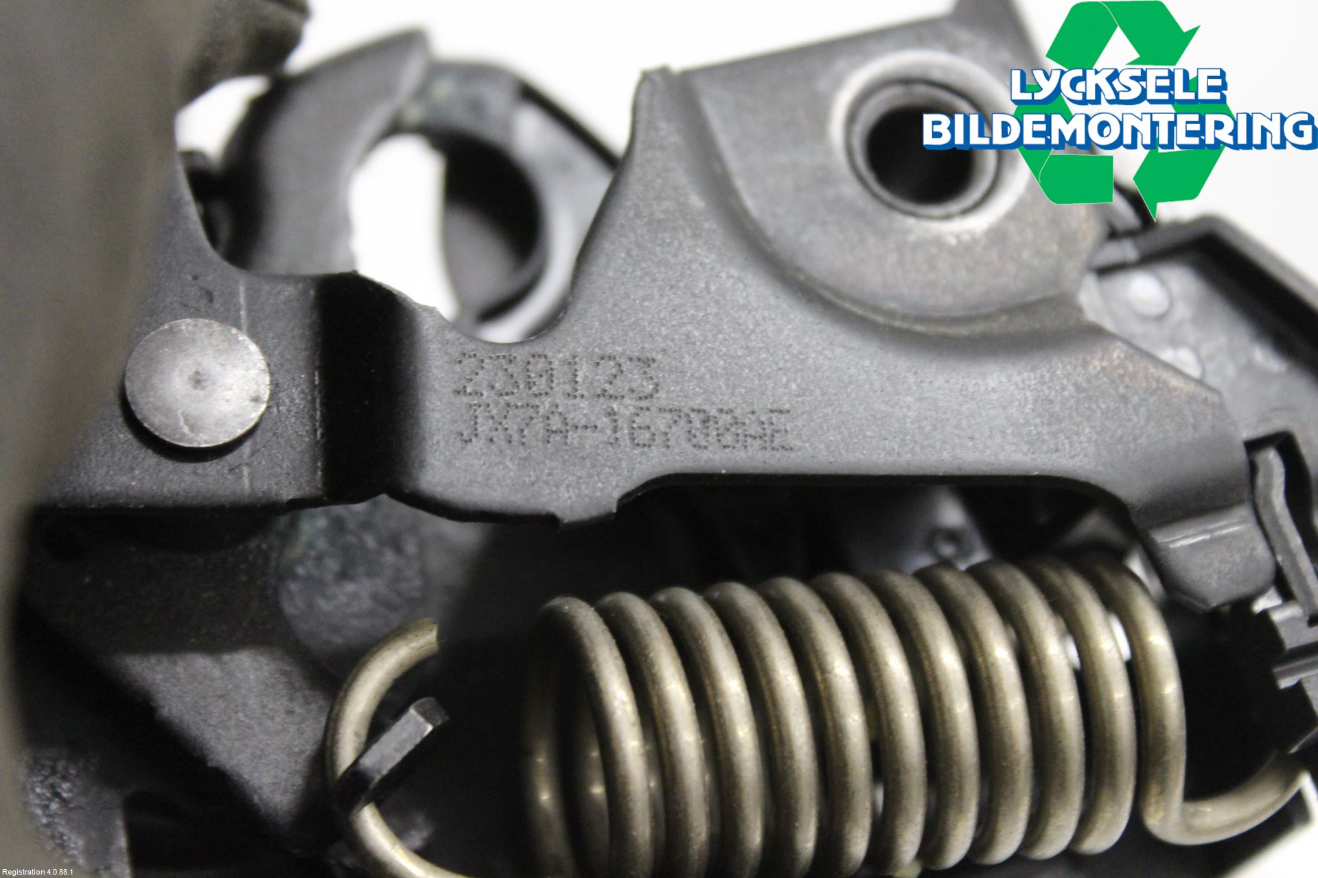 Ford FOCUS 19- Huvlås