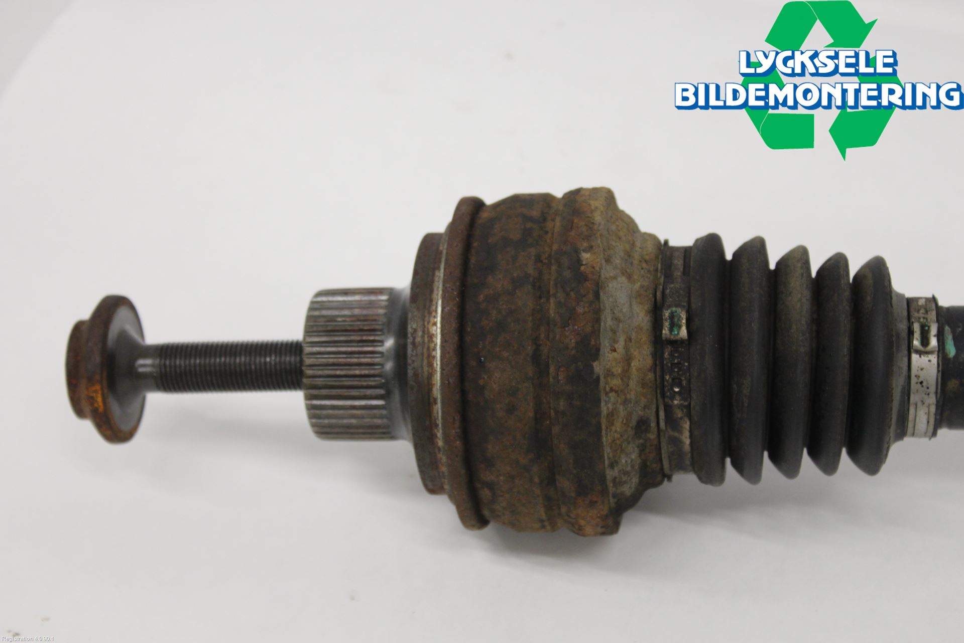 Volkswagen VW TOUAREG CR 18- Drivaxel Bak Höger