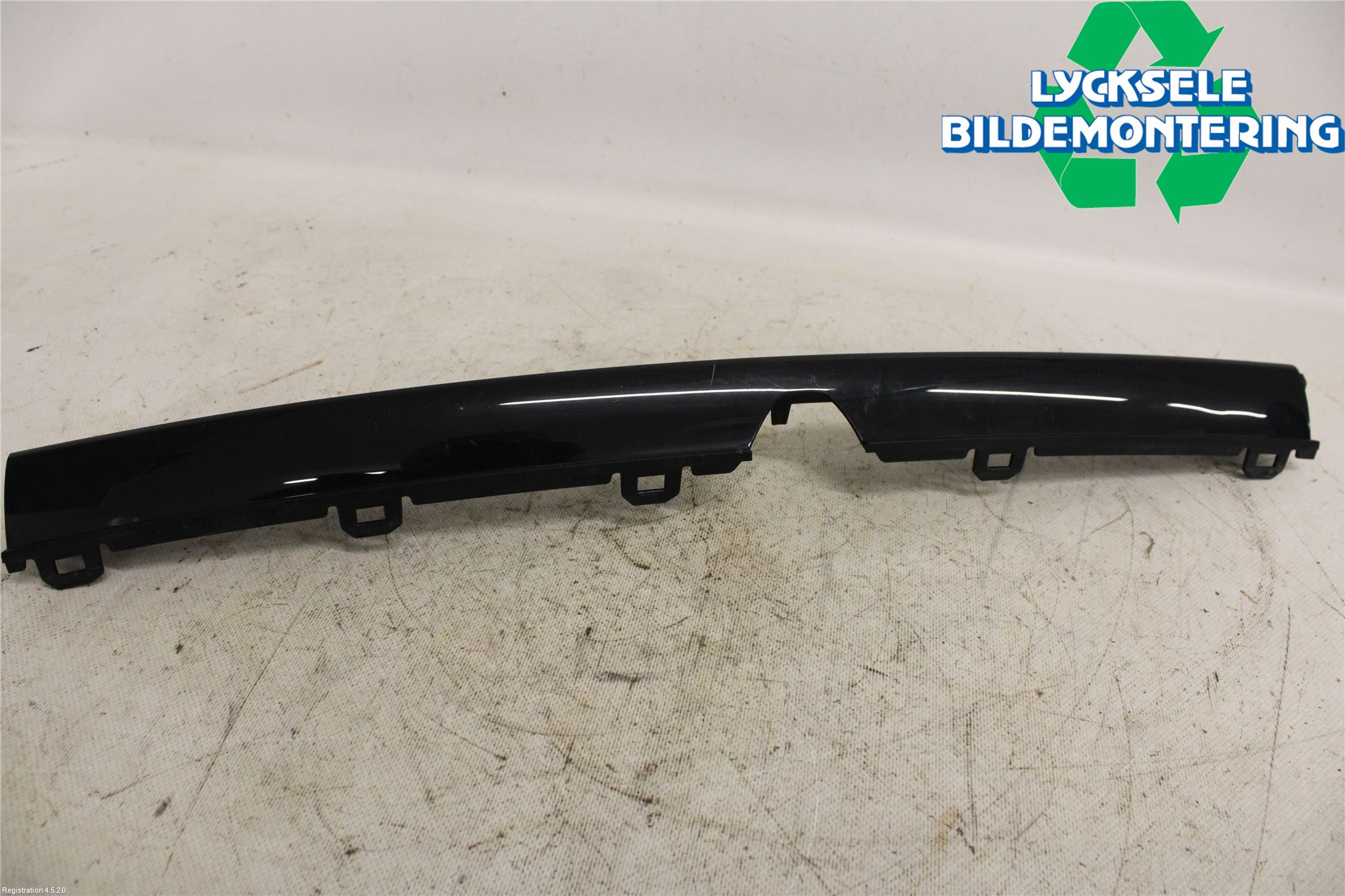 BYD ATTO 22- Stötfångardel Fram Mitt