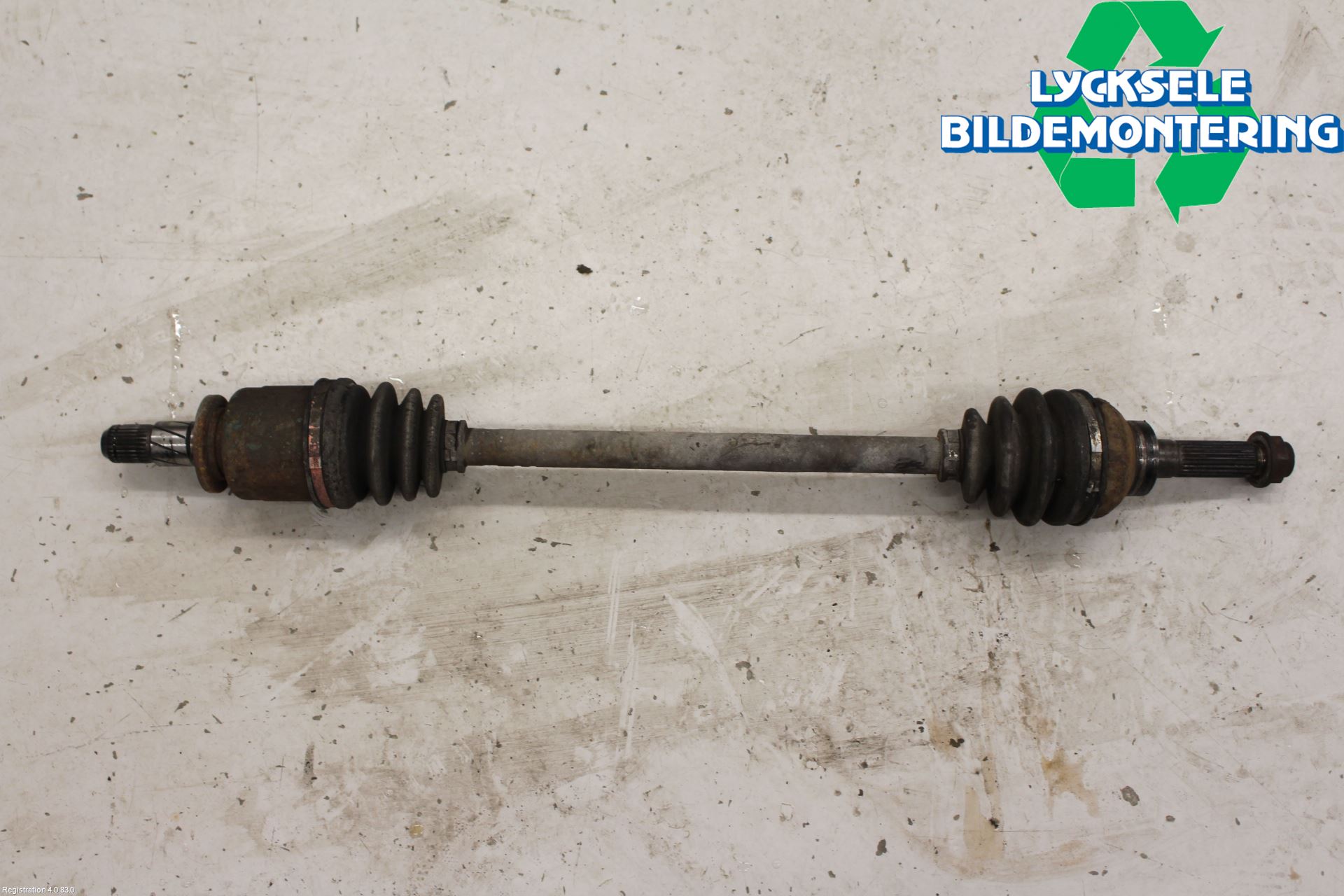 Subaru IMPREZA I  93-00 Drivaxel Bak Höger