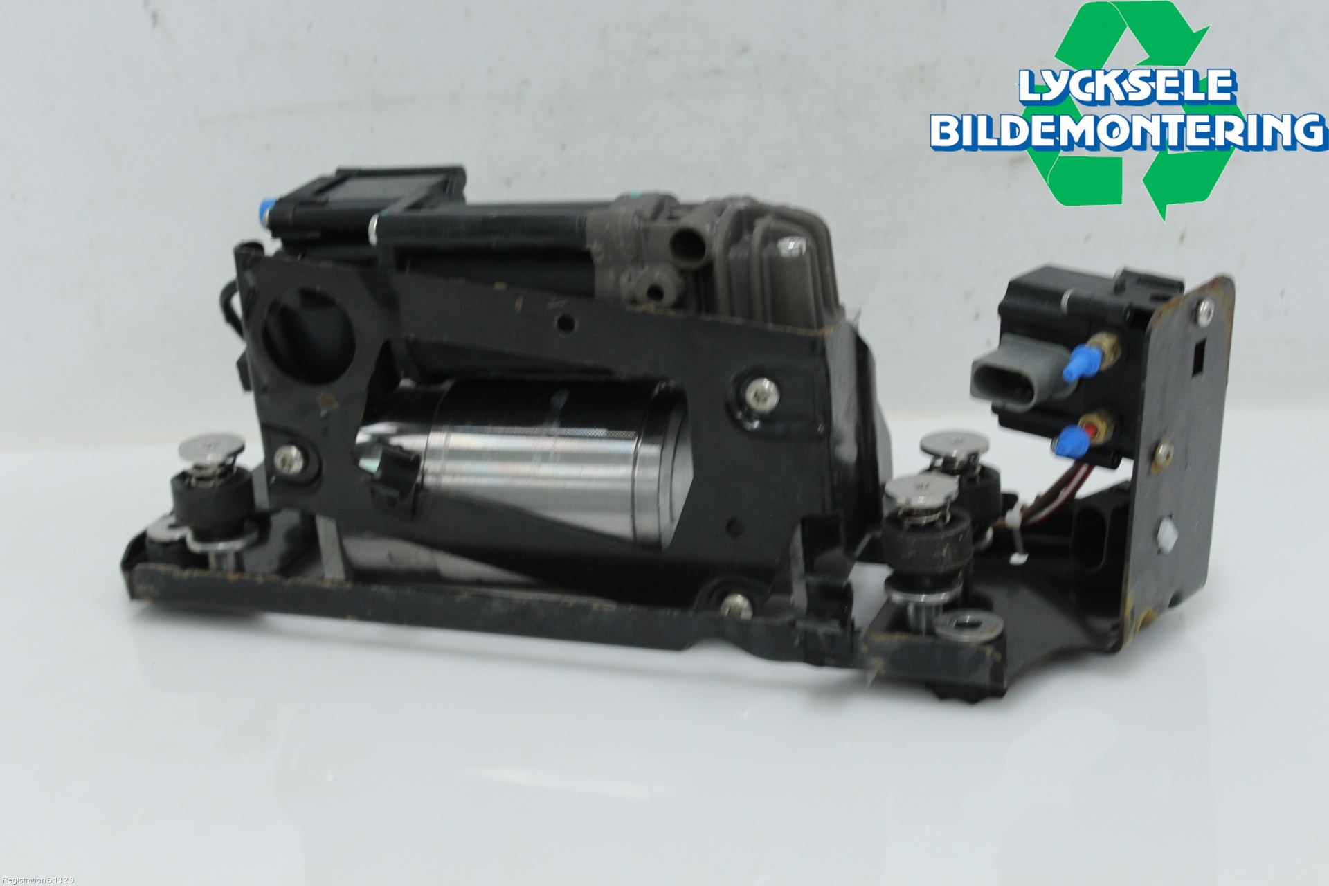 BMW 5 F10/F11/F18 09-17 Kompressor Stöt-Fjädring