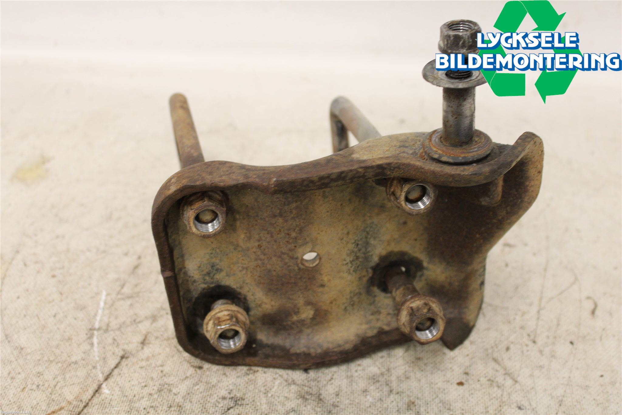 Isuzu D-MAX Bladfjäderhänke Bak