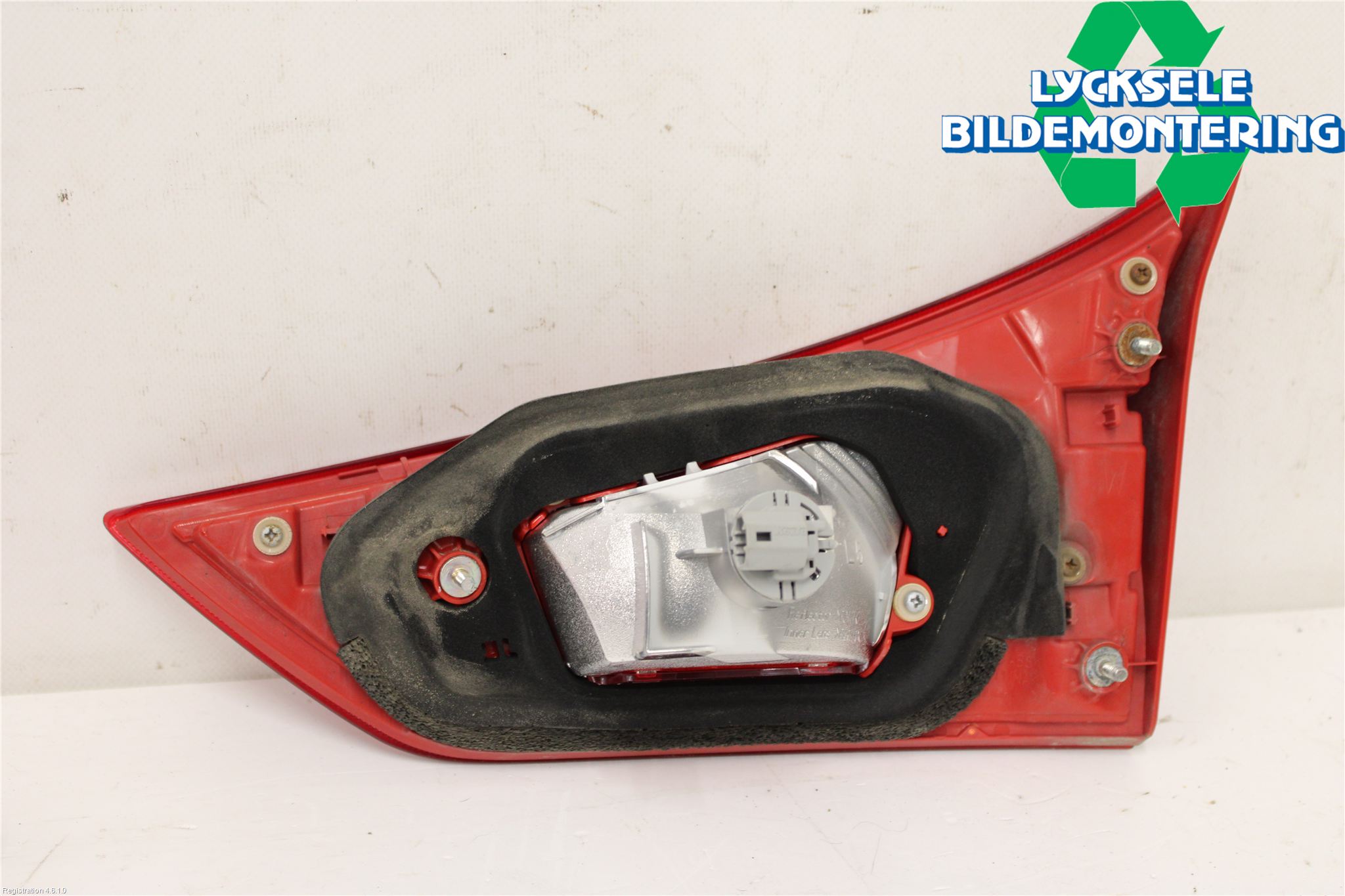 Toyota AURIS 13-19 Bakljus Lucka Vä