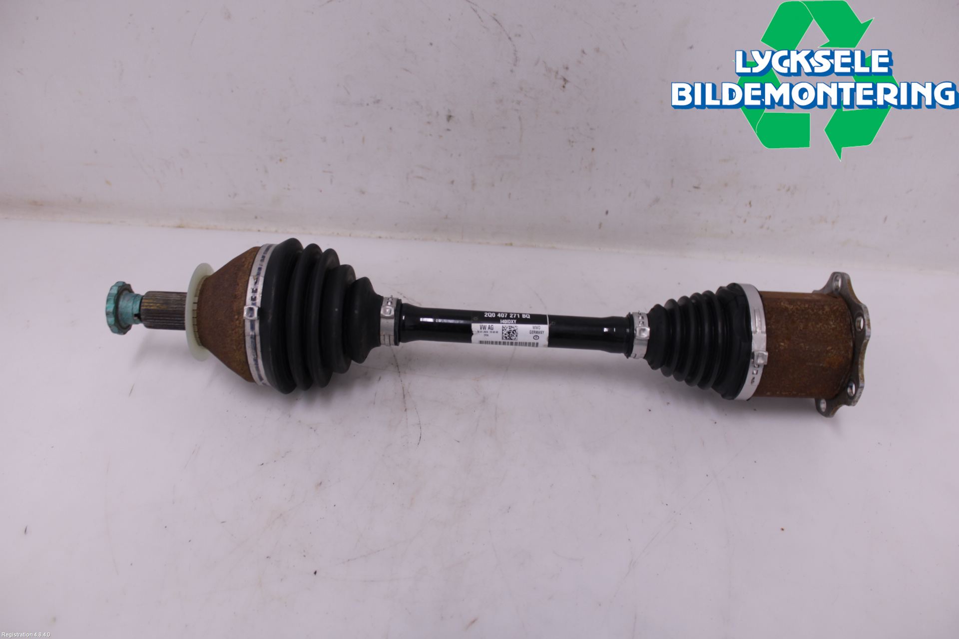 Volkswagen VW TAIGO 22- Drivaxel Fram Vänster