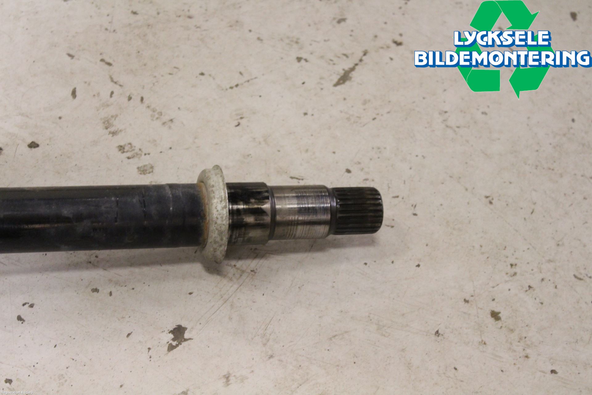 Toyota AVENSIS 16-18 Drivaxel Fram Höger