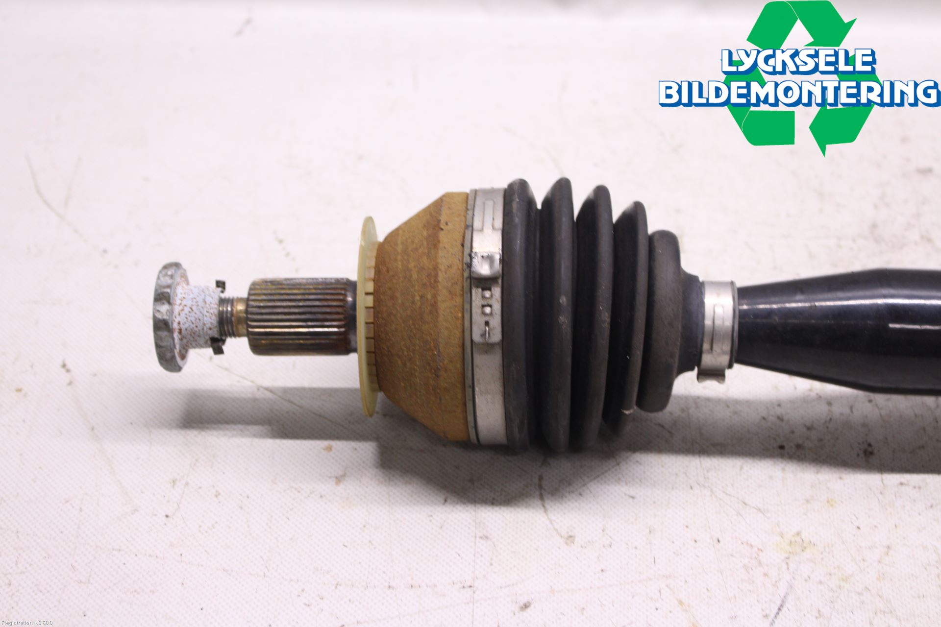 Skoda FABIA 15-21 Drivaxel Fram Höger