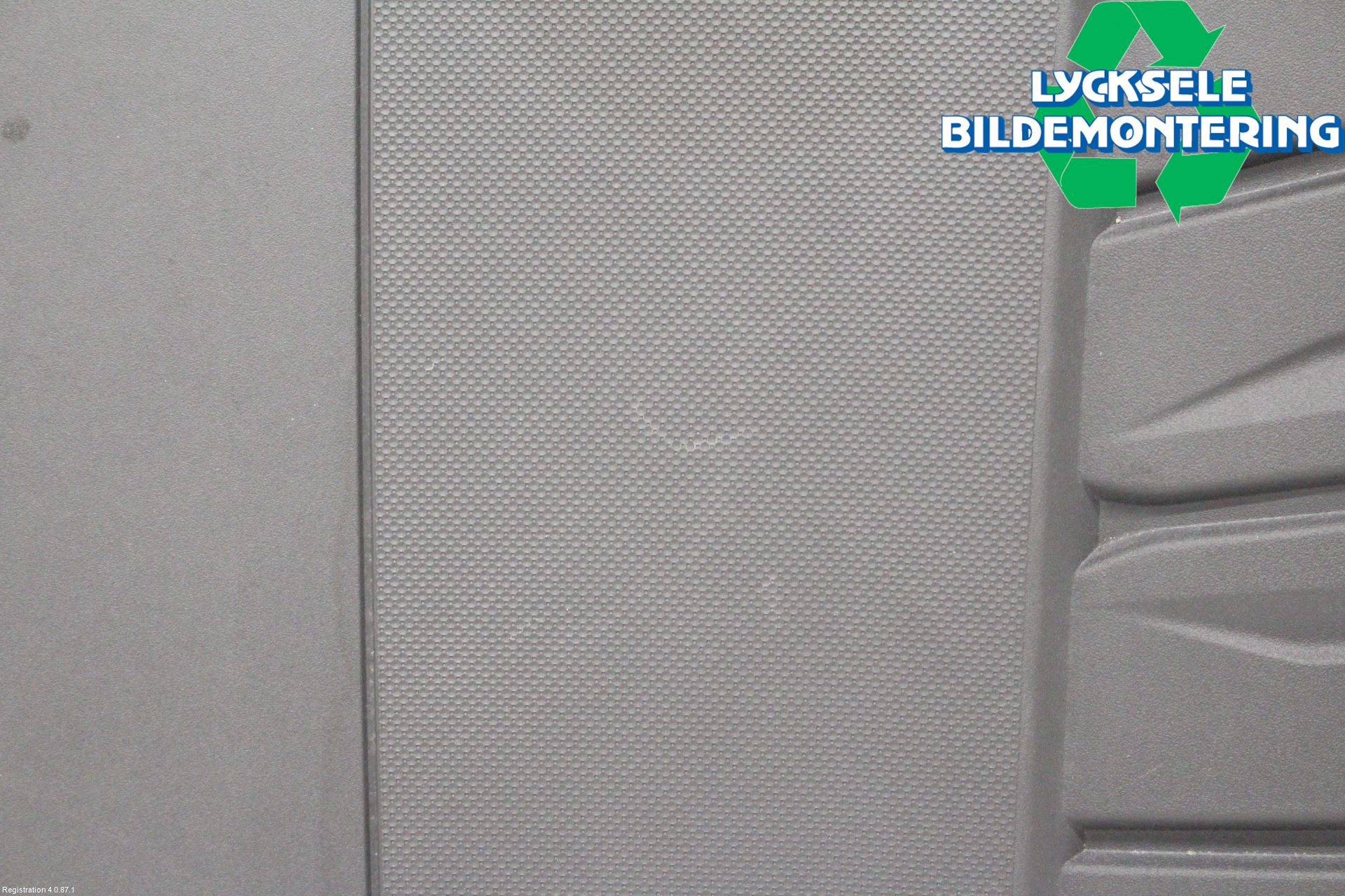 Audi A6 F2/C8 19- Motorkåpa