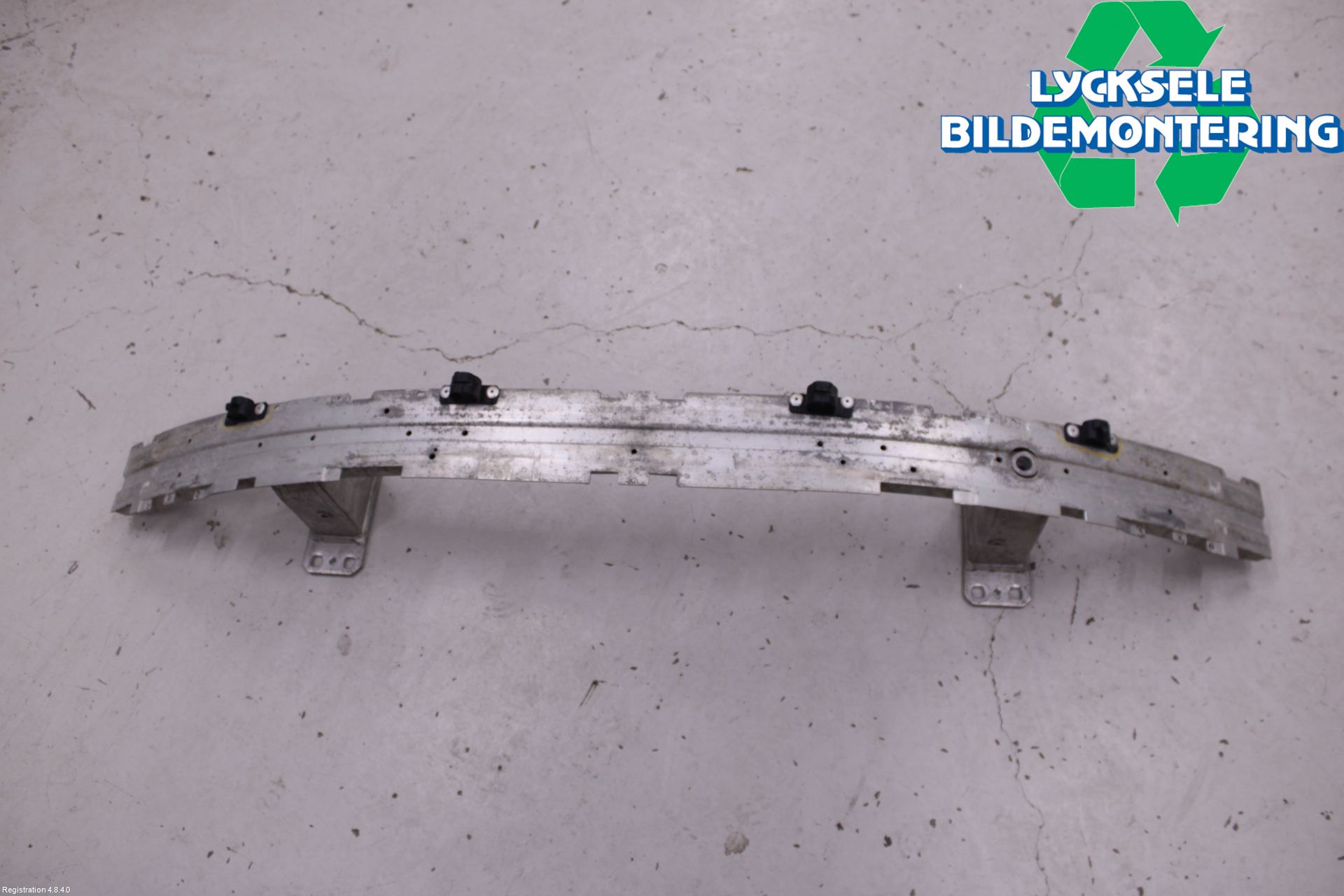 BMW 5 E60/61 Sed/Tou 02-10 Stötfångarbalk Fram