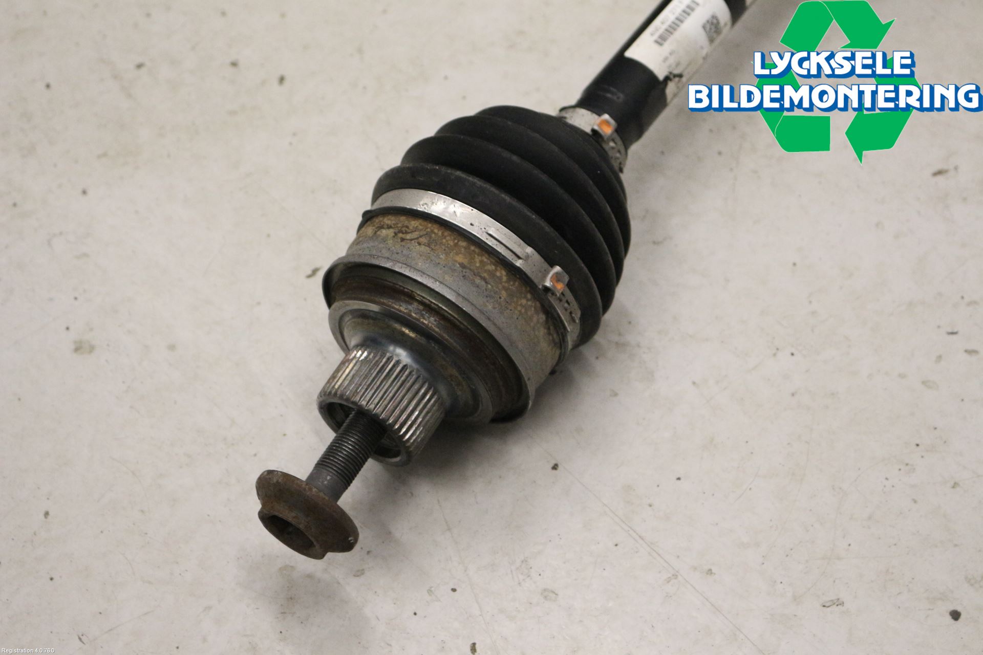 Audi A6 F2/C8 19- Drivaxel Fram Vänster