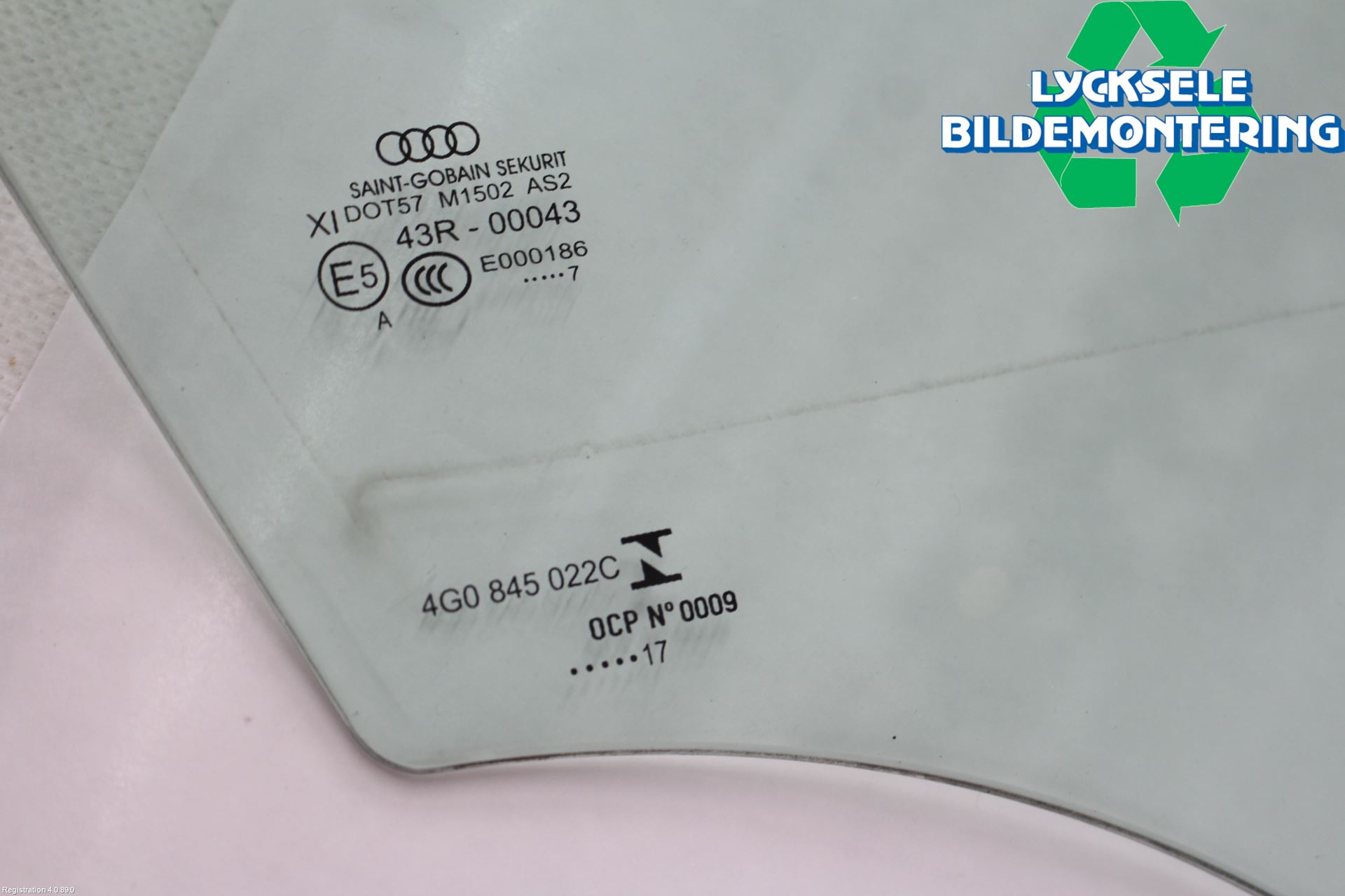 Audi A6 ALLROAD 12-18 Dörruta Fram Höger