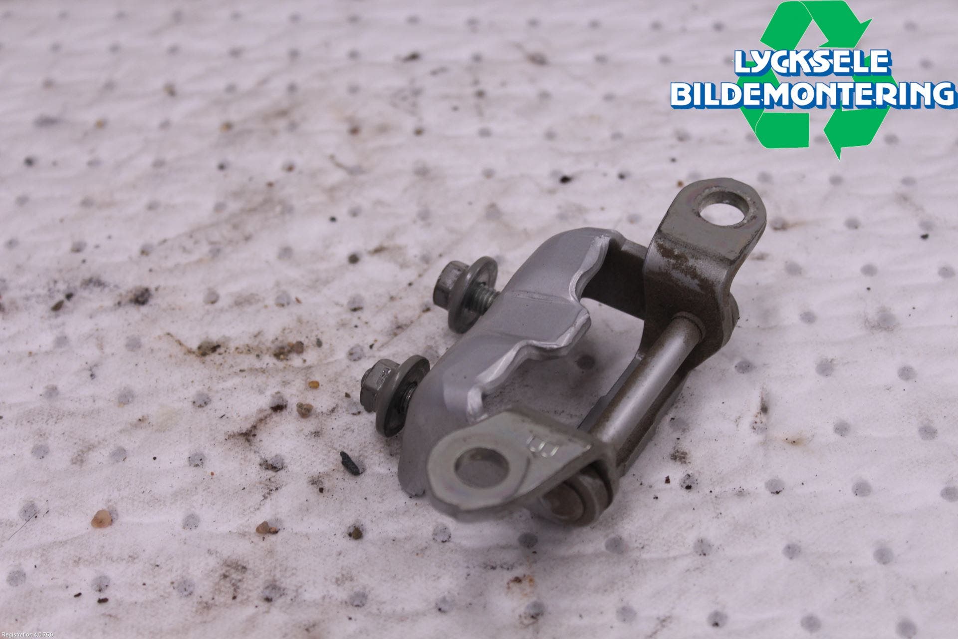 Nissan NAVARA, TREK-1 17-21 Dörrgångjärn