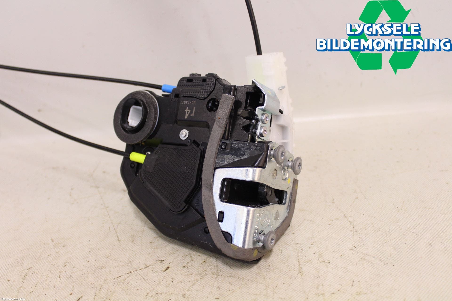 Toyota C-HR 16-23 Låskista-Dörrlås