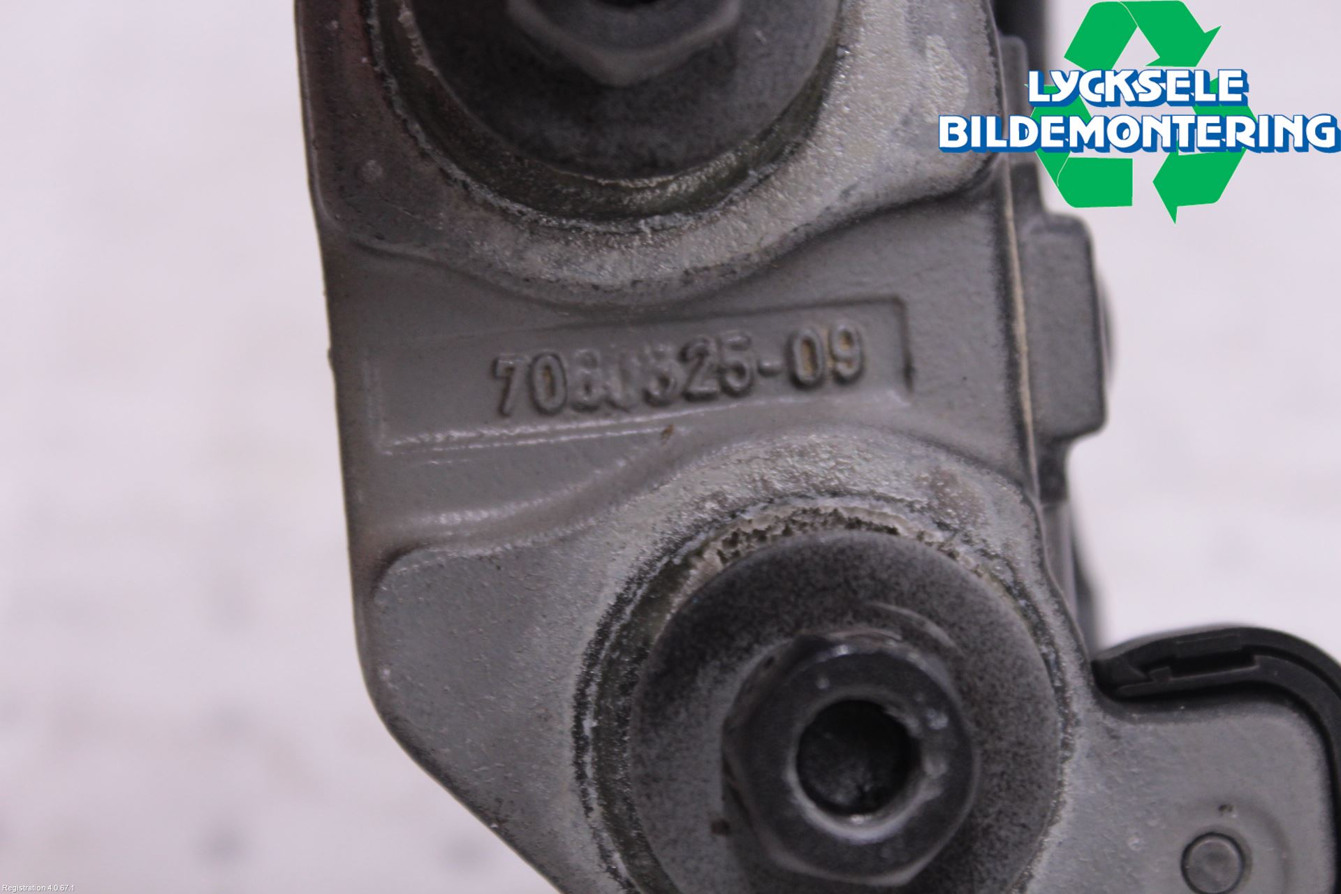 BMW X1 E84 10-15 Bakluckegångjärn Hö