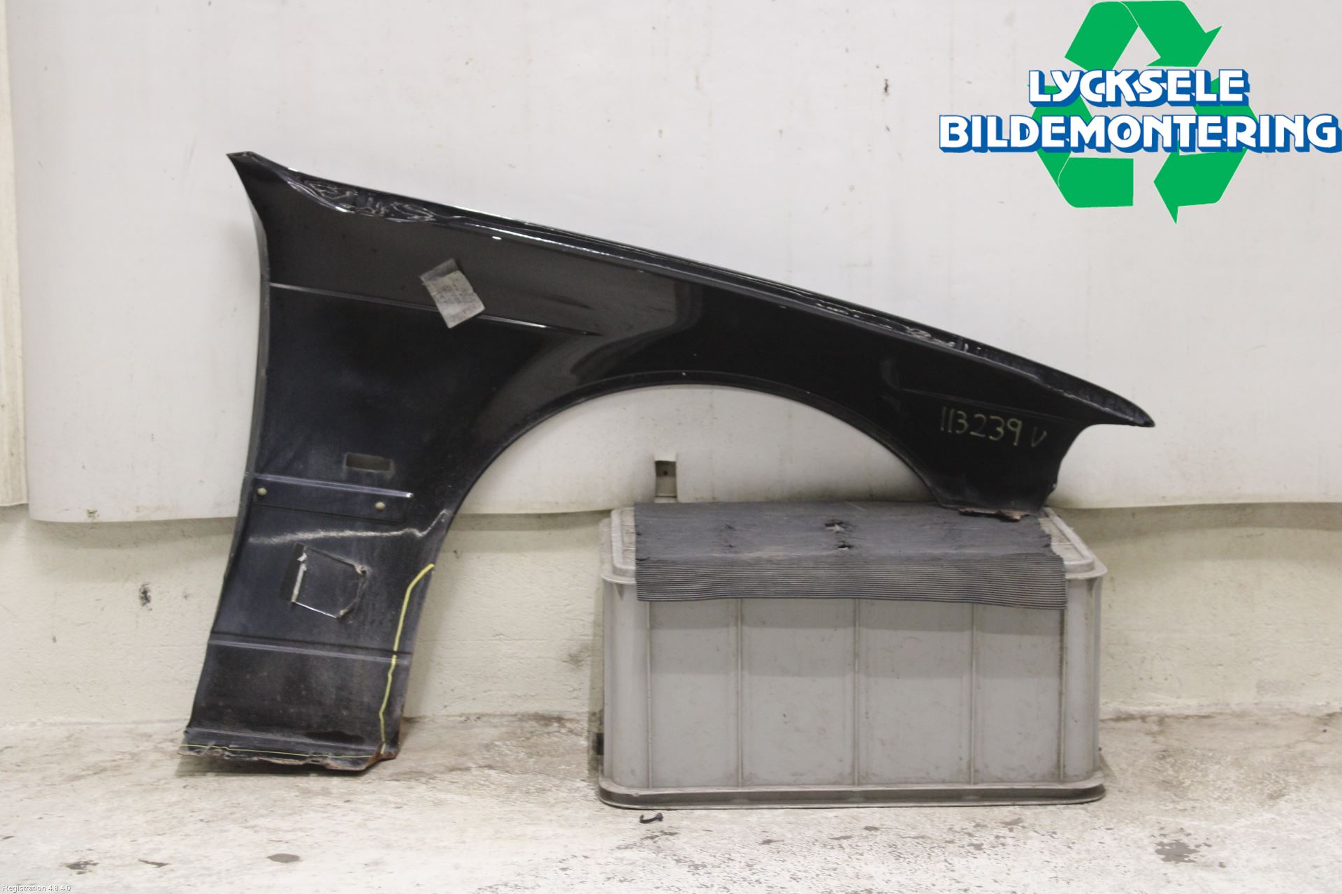 BMW 3 E36      91-00 Skärm Fram Vänster