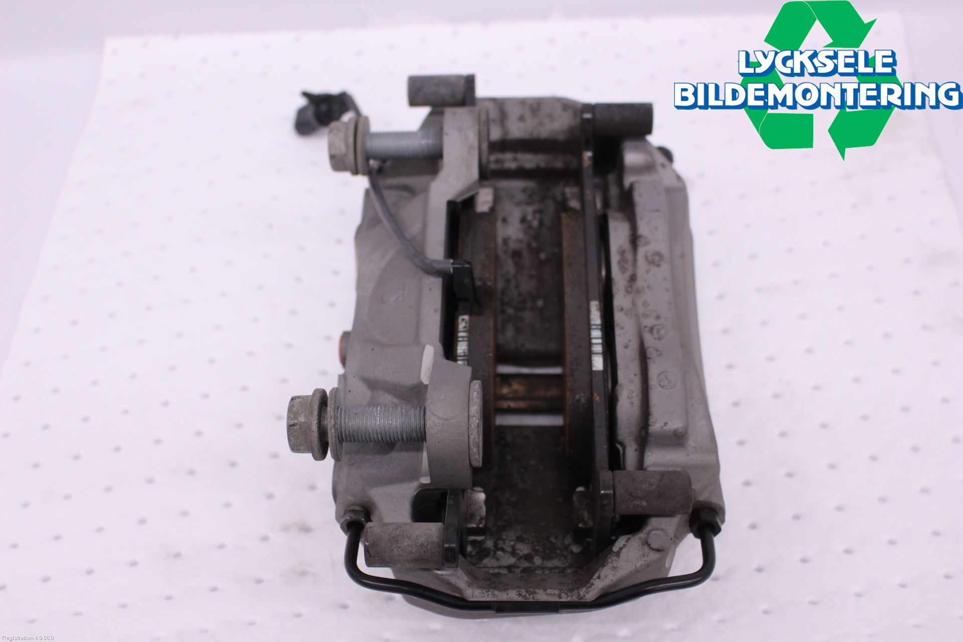 Audi A6 F2/C8 19- Bromsok Fram Vänster