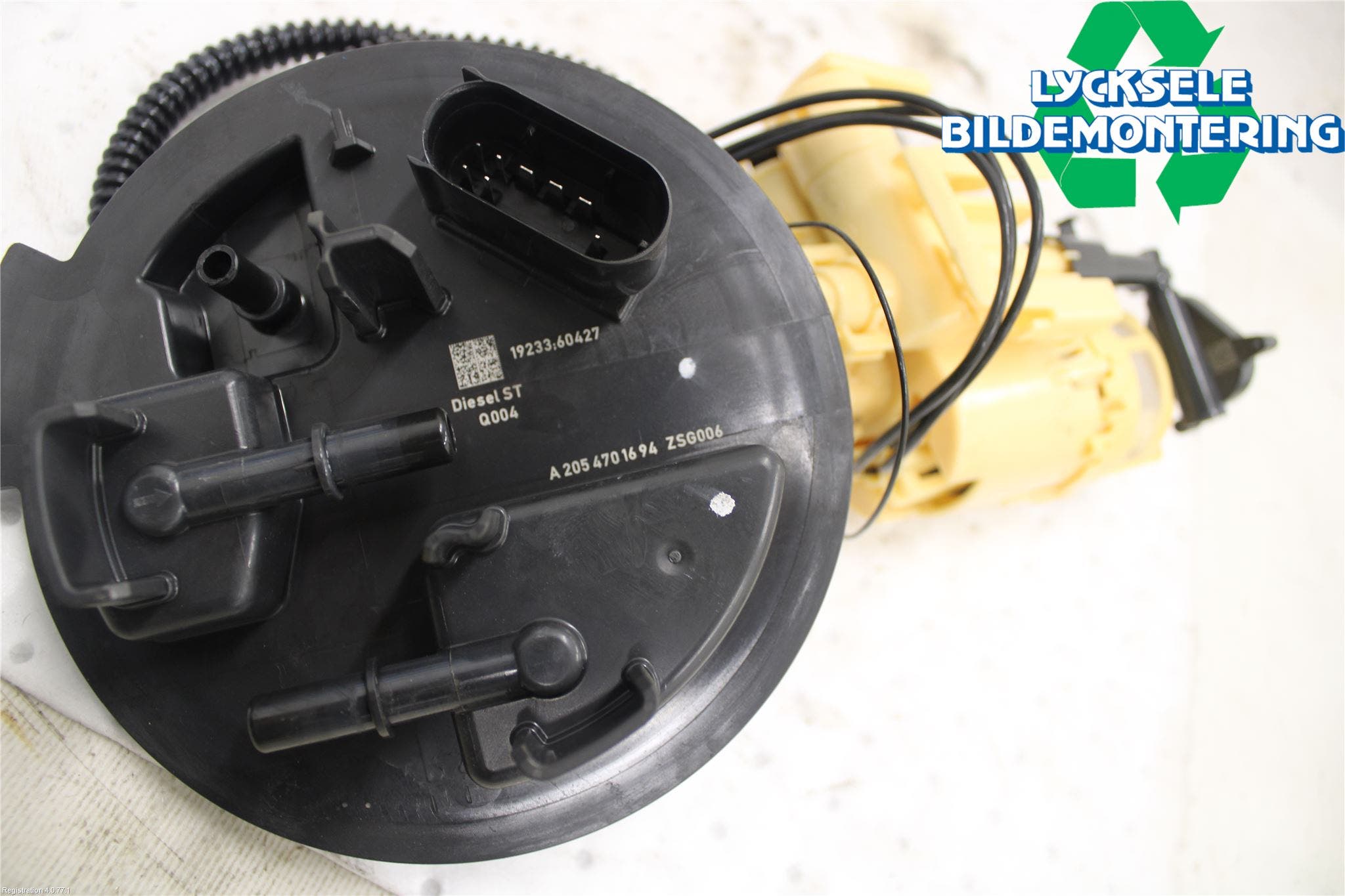 Mercedes-Benz MB C-KLASS (W205) 14-21 Bränslepump El