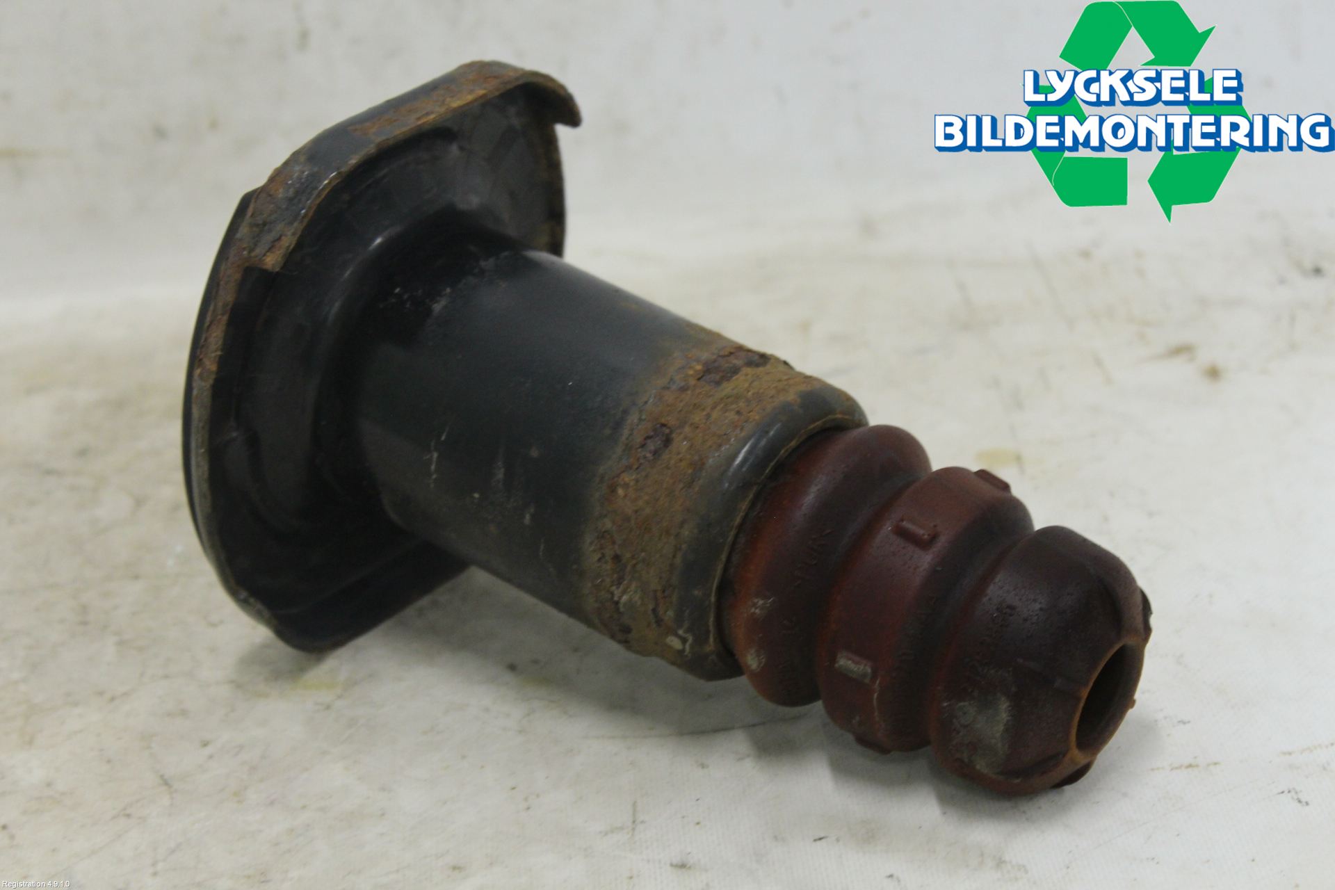 Volvo XC60 14-17 Fjäderskål Bak