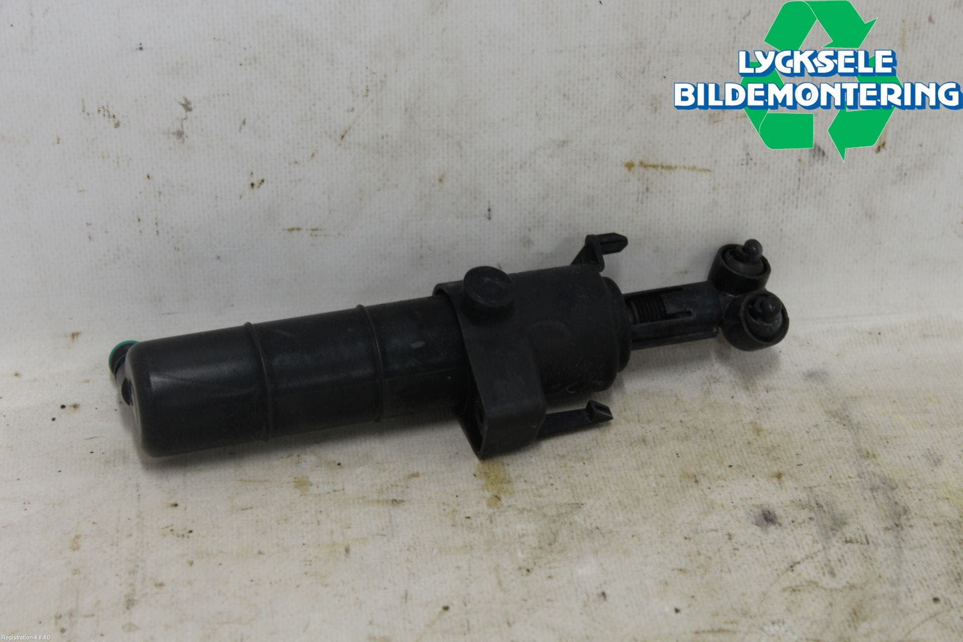 Mercedes-Benz MB E-KLASS (W212) 09-16 Spolarmunstycke Strålkastare