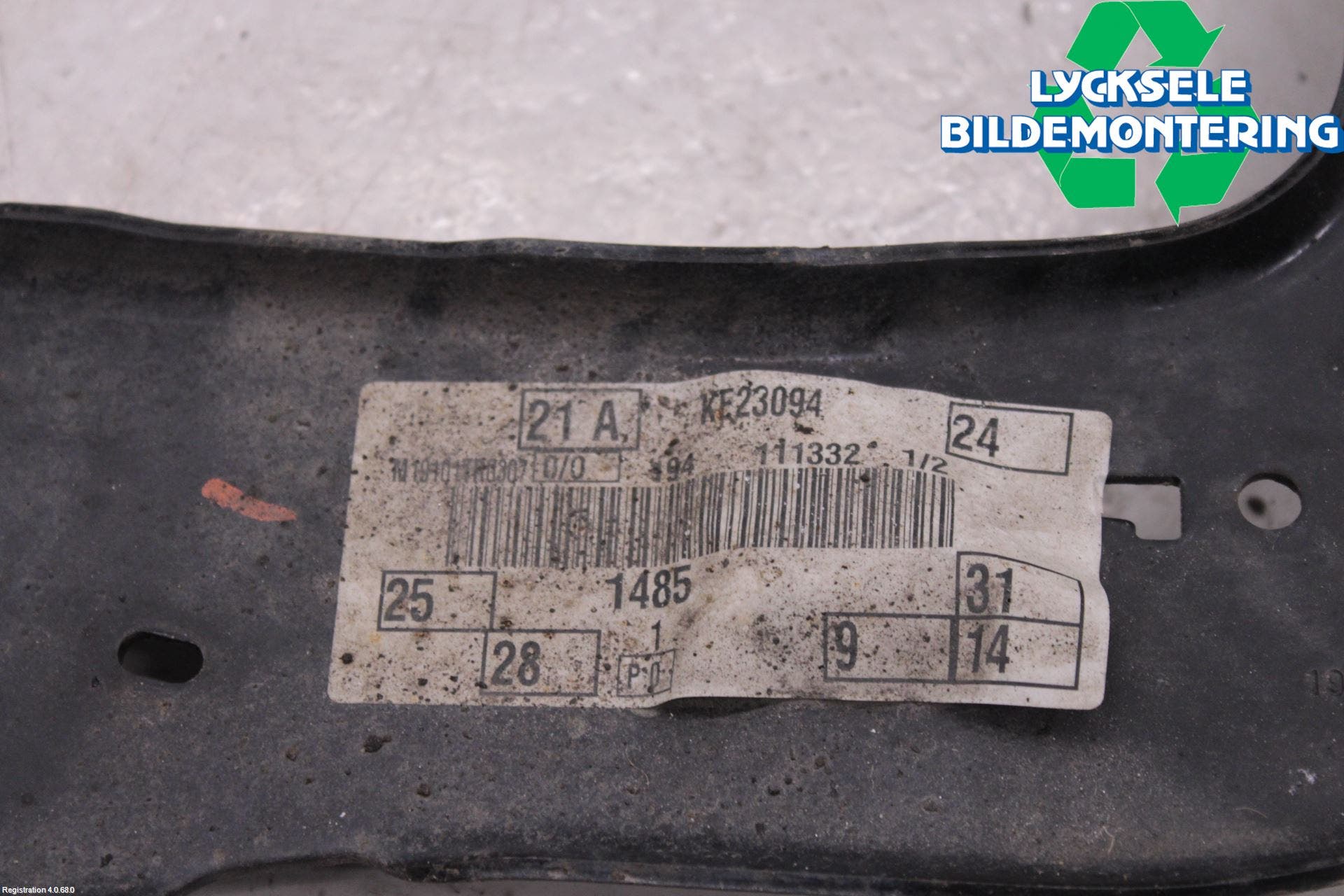 Ford FOCUS 19- Bärarm Bak Höger