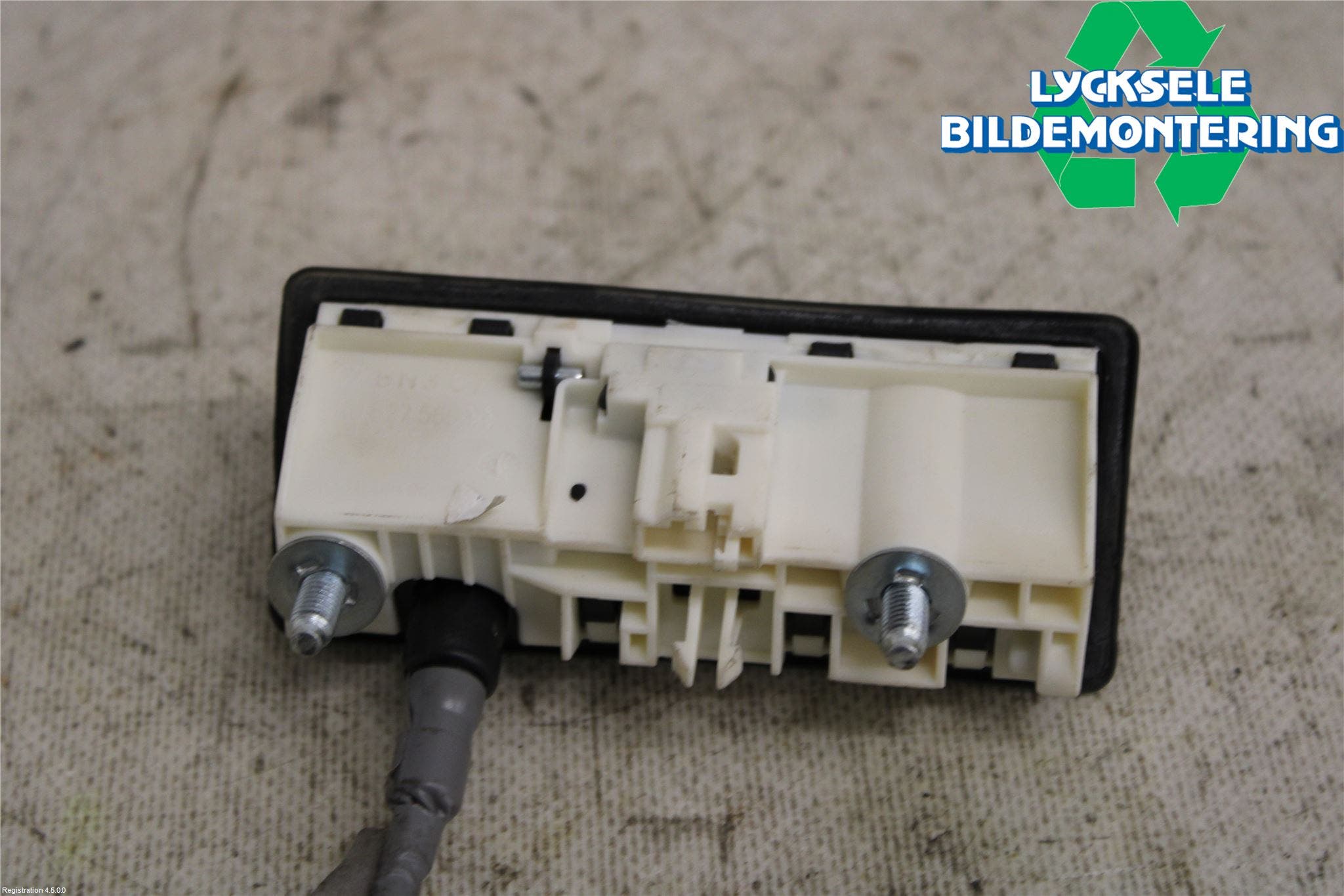 Audi A6 ALLROAD 12-18 Bakluckehandtag