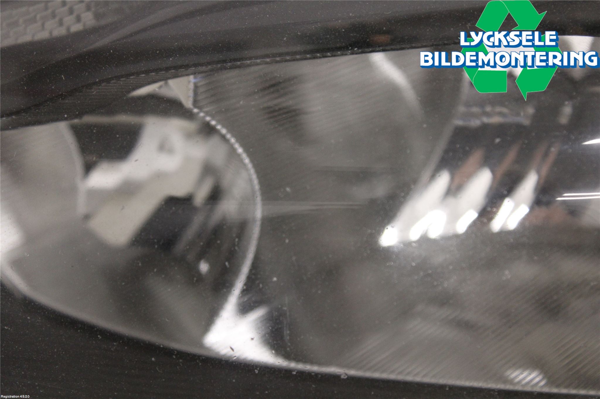 Ford FOCUS 15-18 Strålkastare Vänster