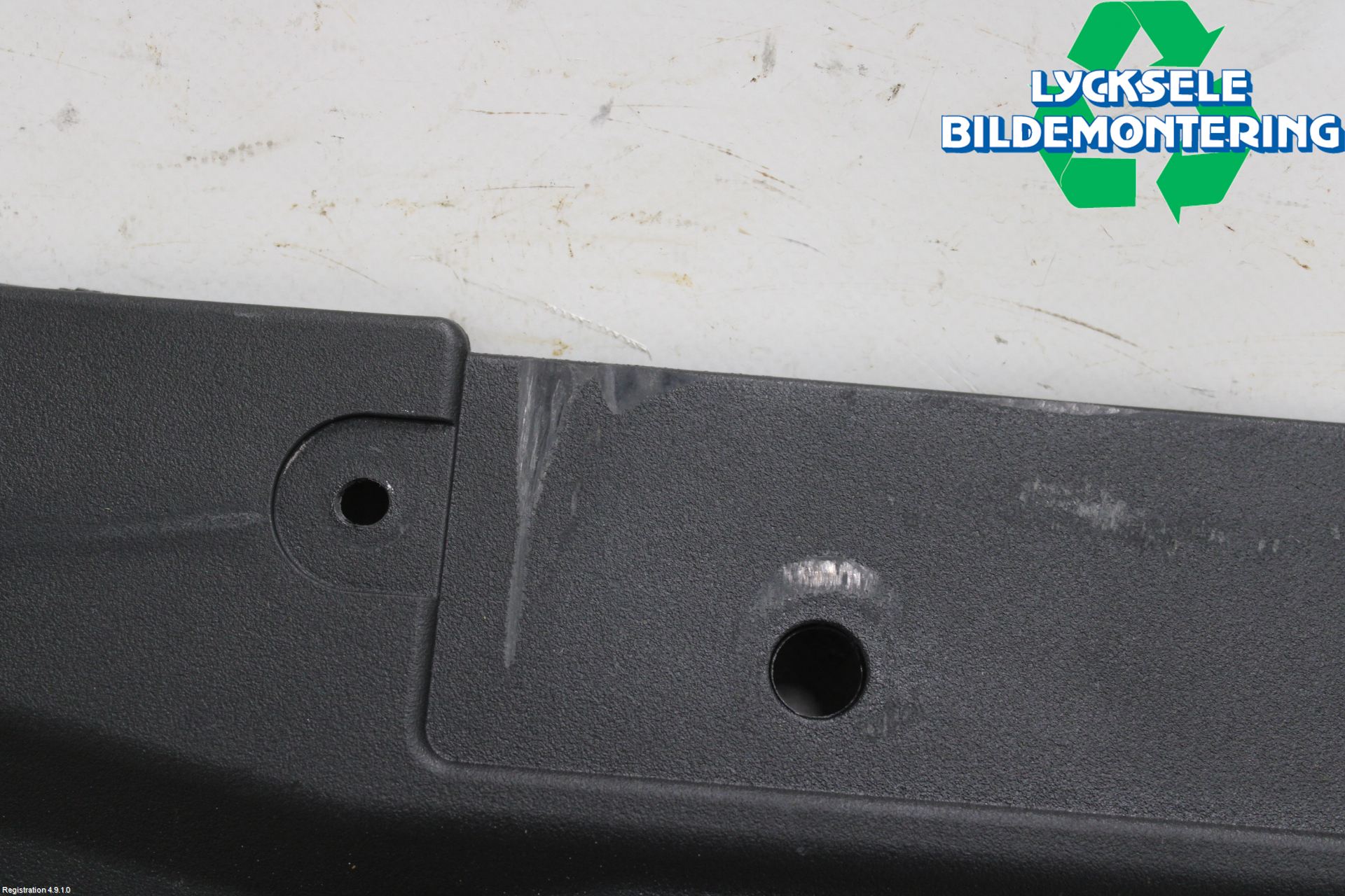 Mitsubishi OUTLANDER 13-21 Täckplast Front