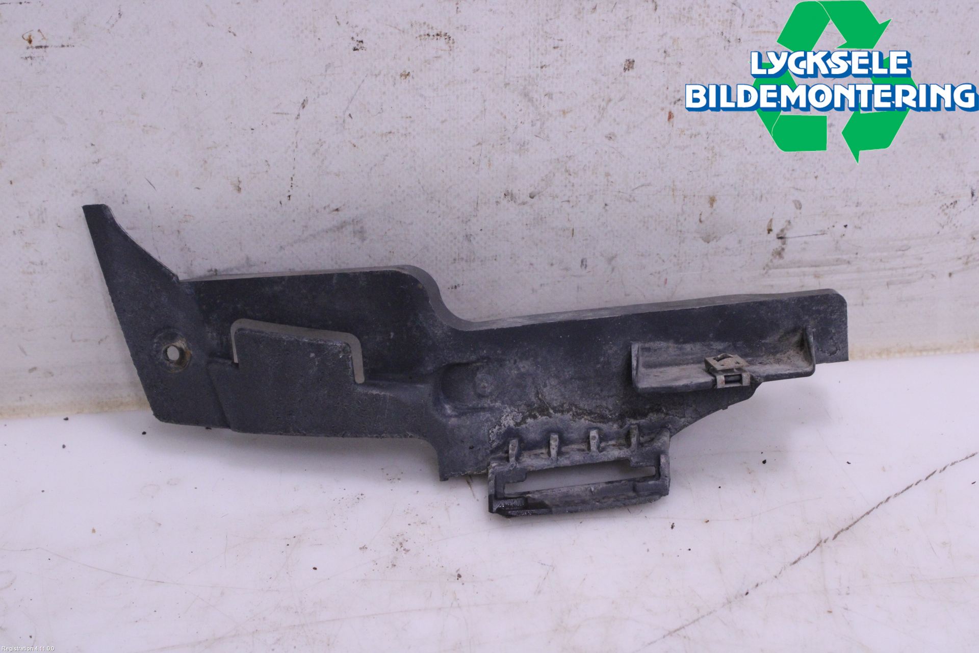 Volkswagen VW POLO 10-17 Stötfångardel Bak Hö