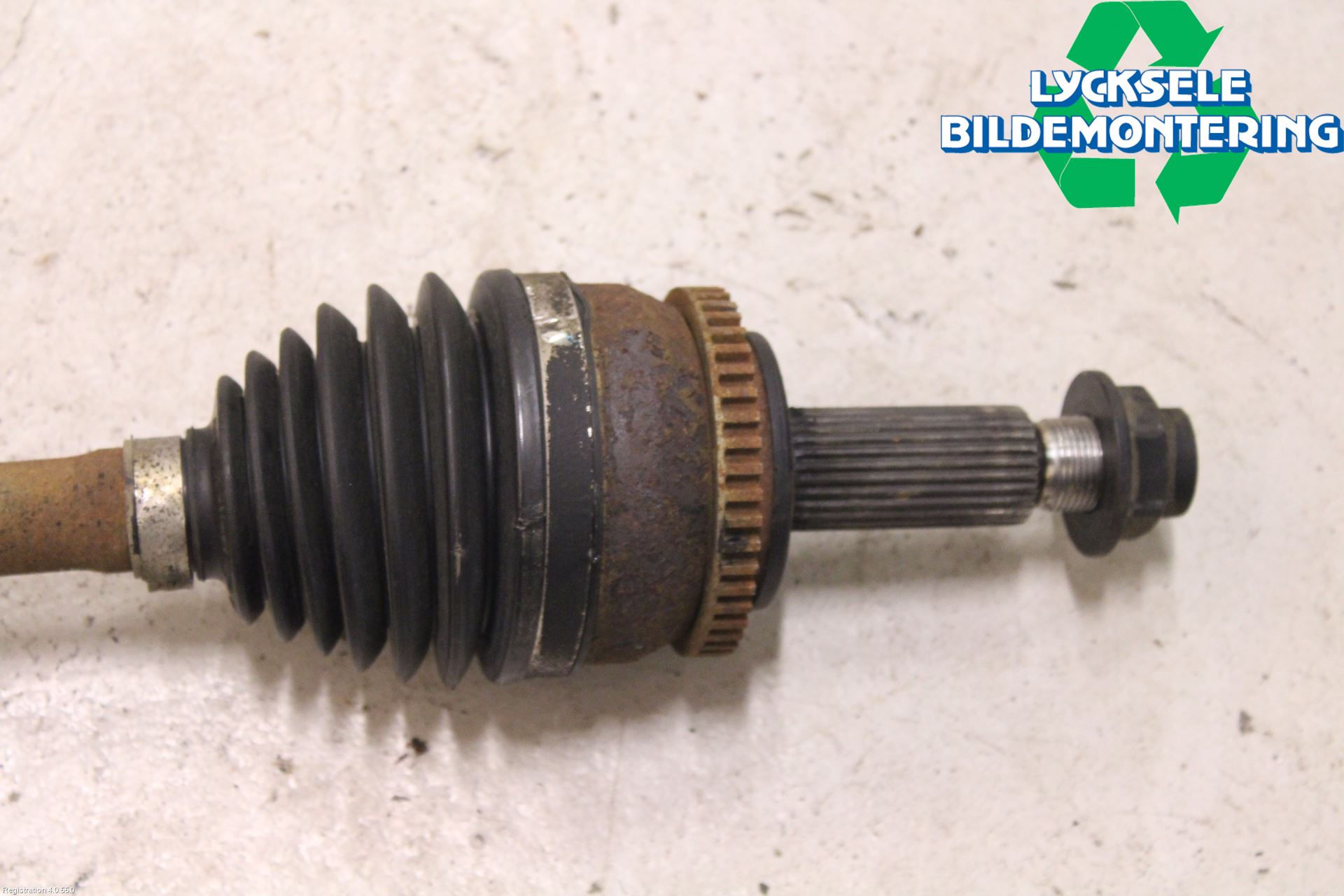 Hyundai i30 GD 13-17 Drivaxel Fram Vänster