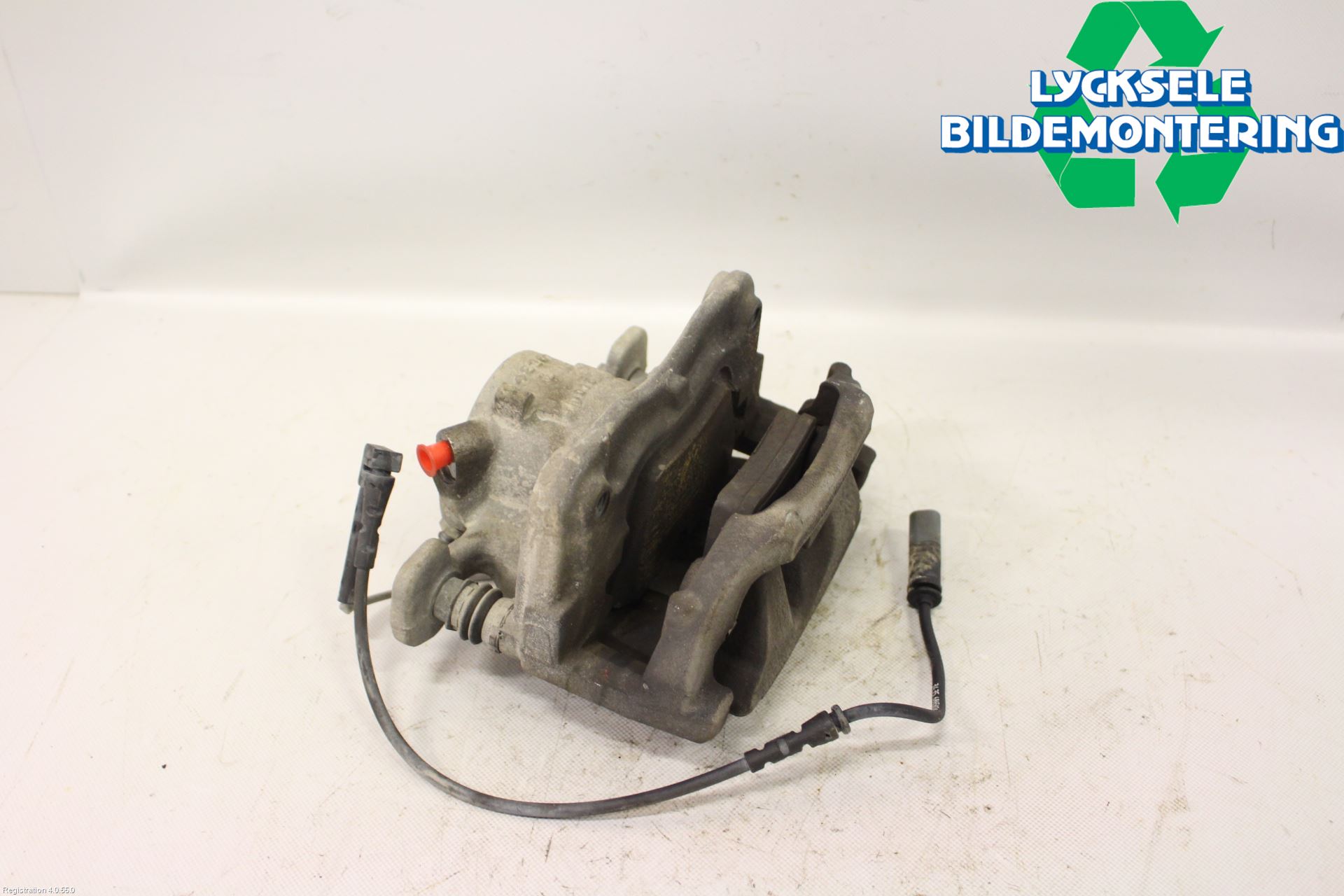 BMW X1 F48 15-22 Bromsok Fram Vänster