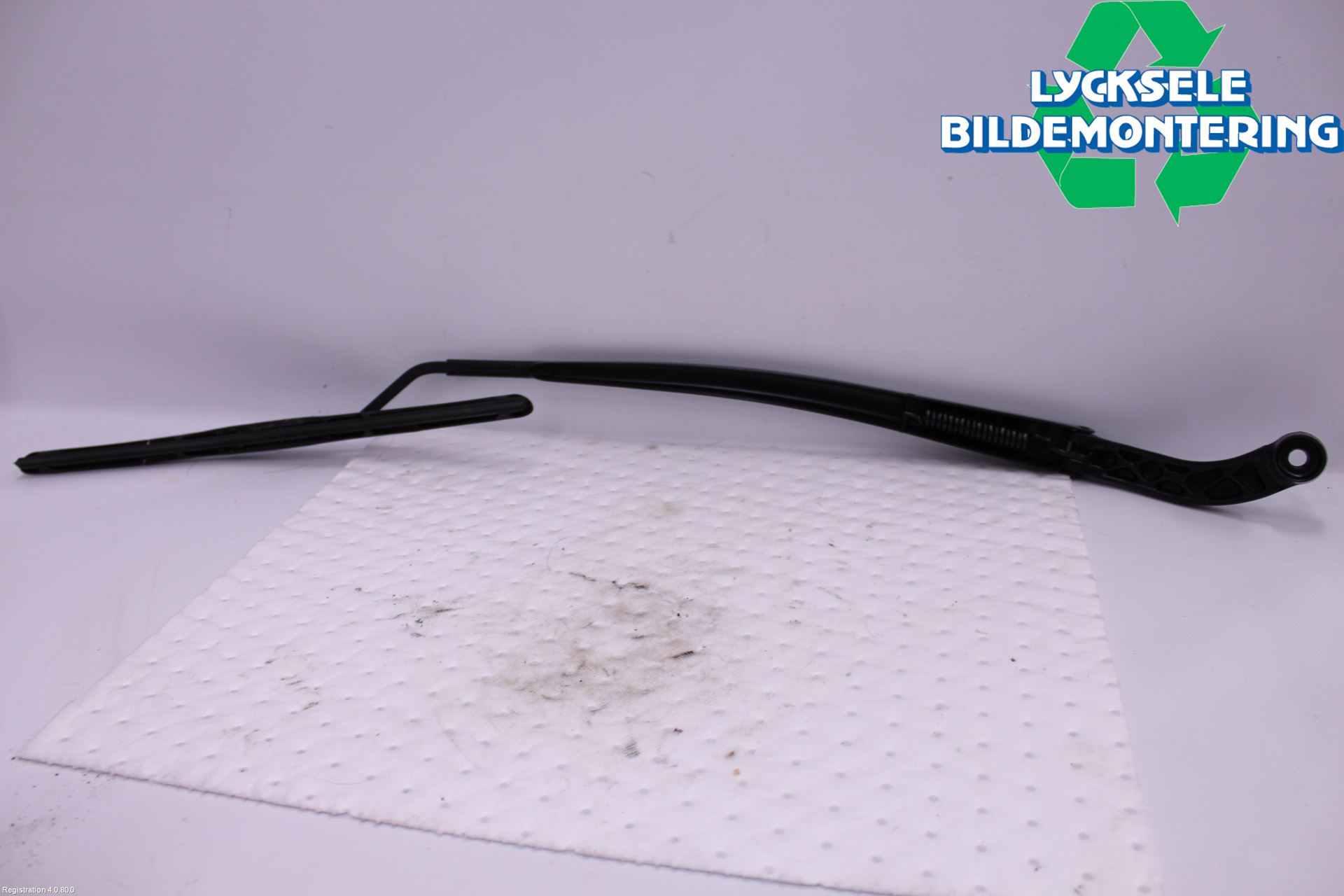Toyota RAV4 19- Torkararm Armar Vindruta