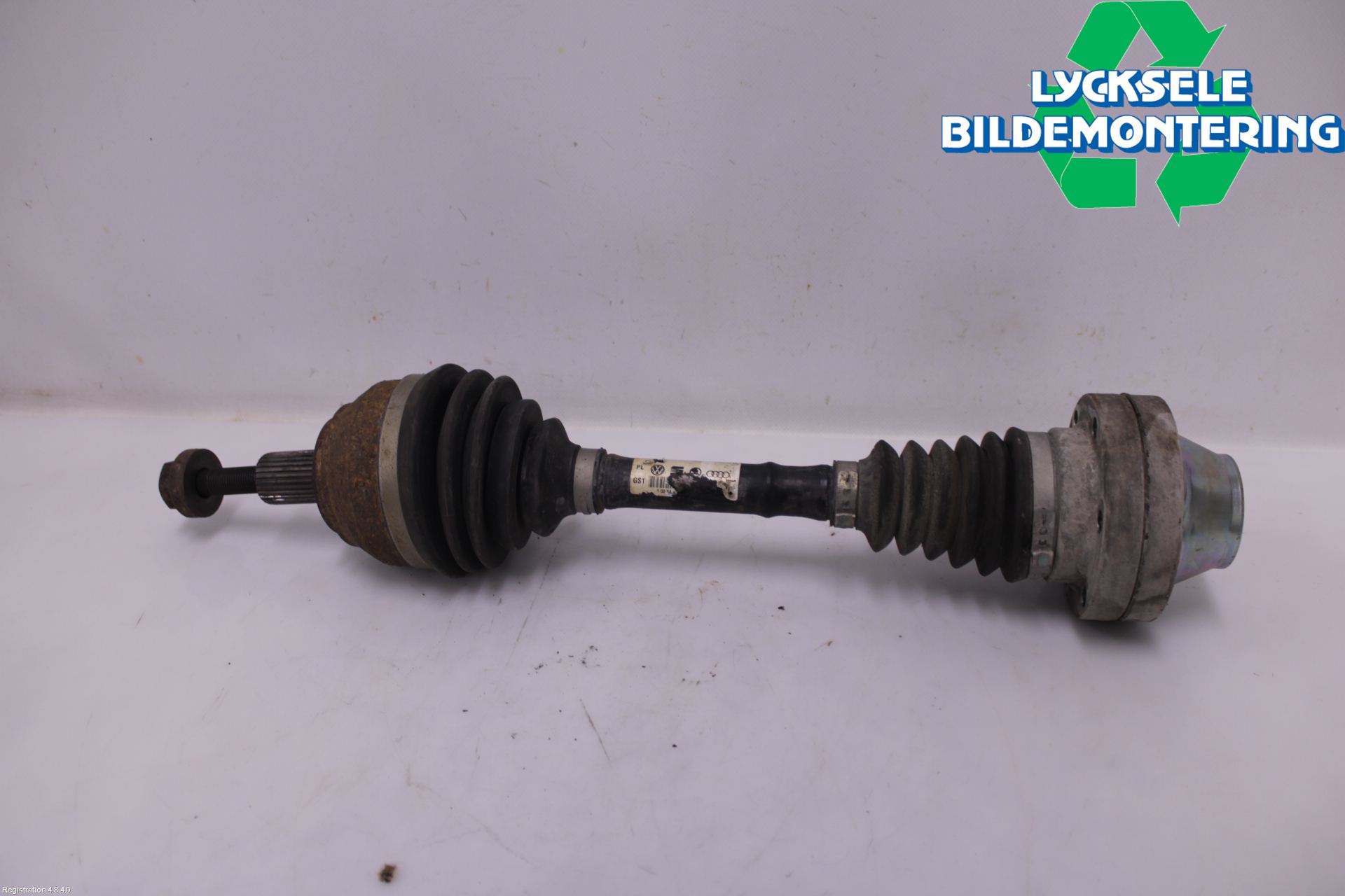 Volkswagen VW AMAROK 2H 10-22 Drivaxel Fram Vänster