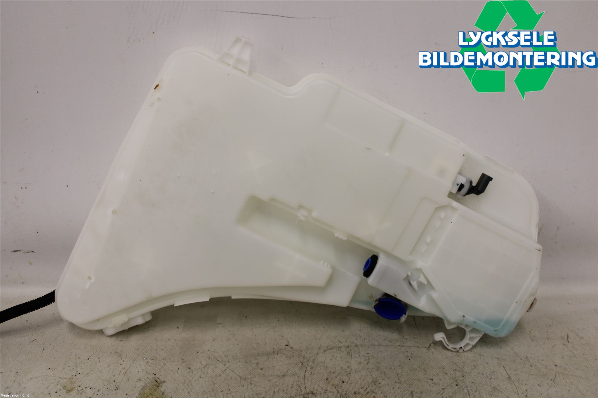 BMW 5 F10/F11/F18 09-17 Spolartank Vindruta-Strål