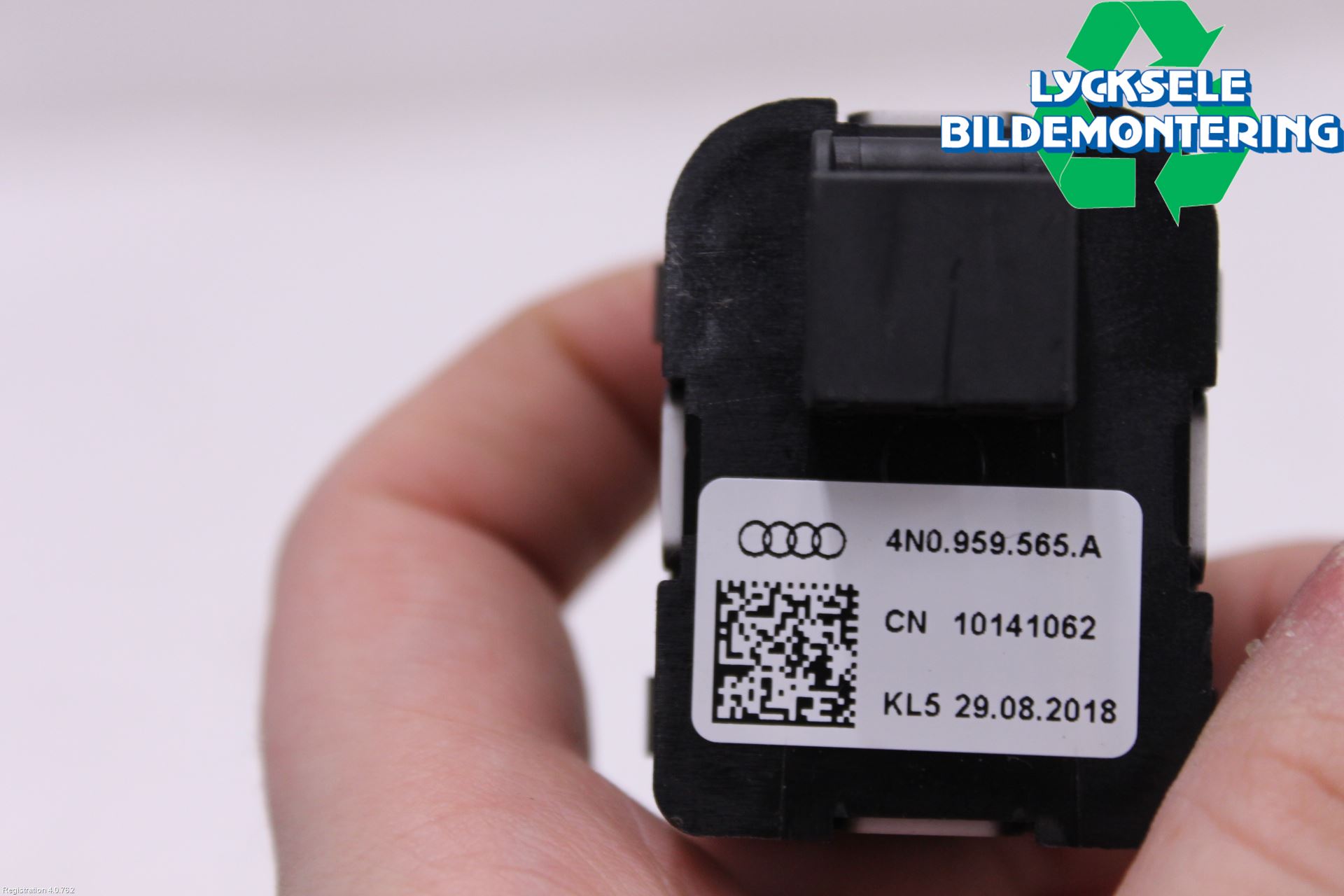 Audi A6 F2/C8 19- Strömställare Spegel