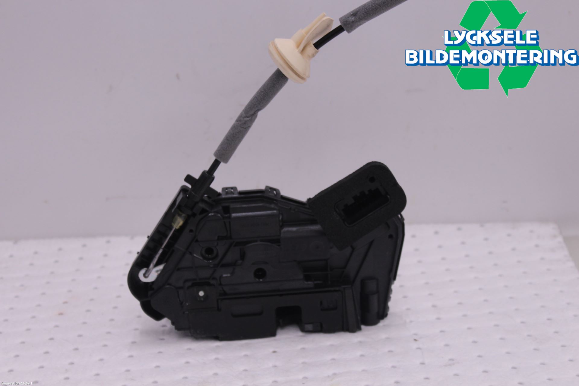 Volkswagen VW GOLF / E-GOLF VII 13-20 Låskista-Dörrlås