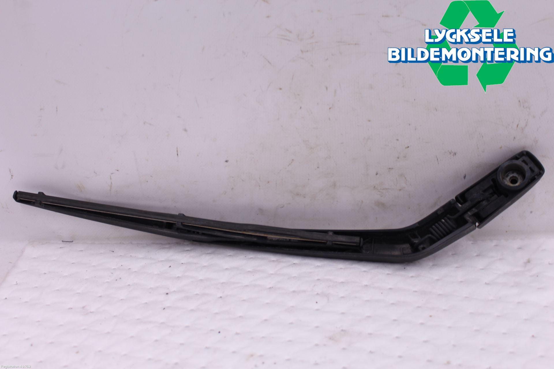 Fiat FREEMONT Torkararm-Bakruta