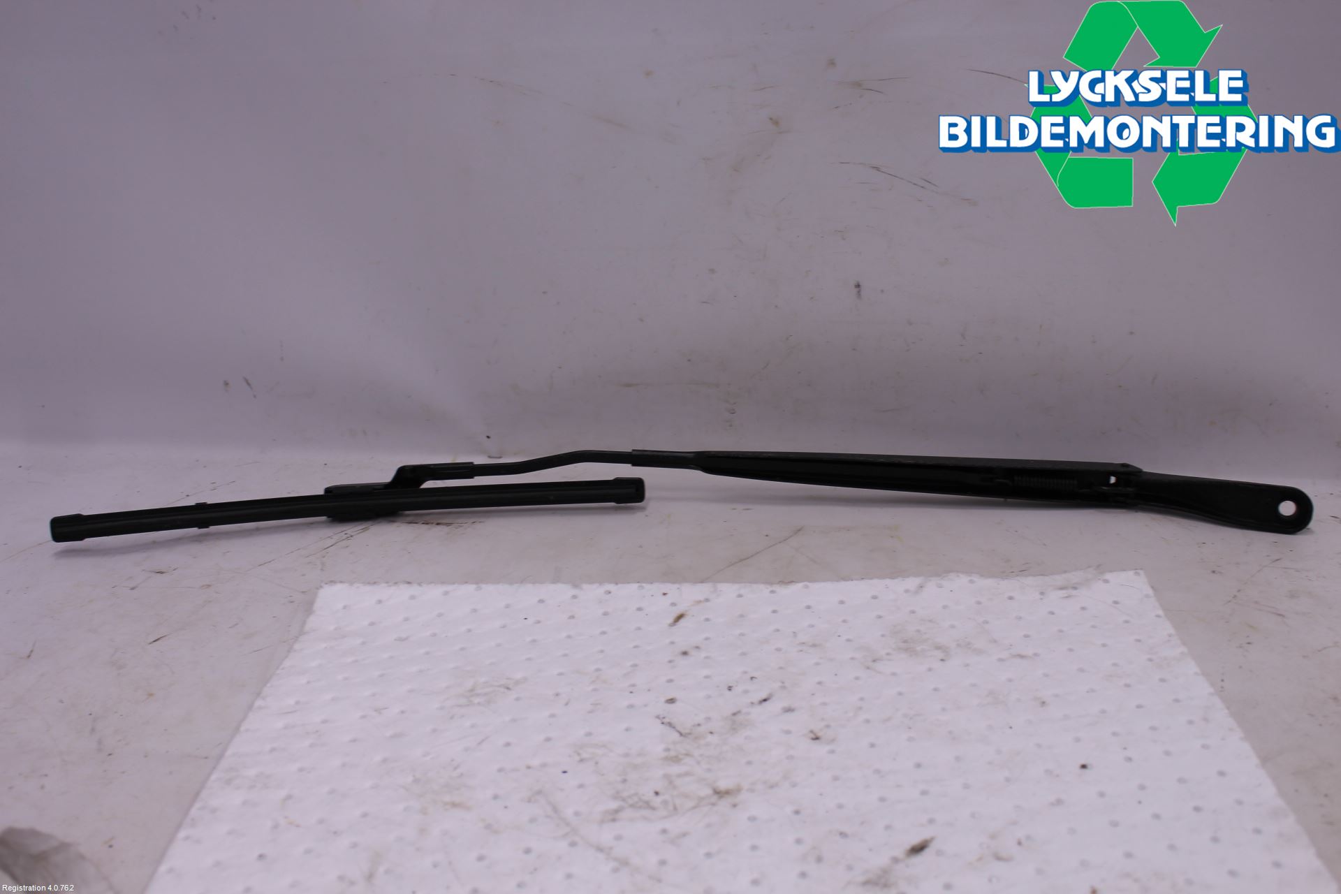 Peugeot 2008/E-2008 20- Torkararm Armar Vindruta