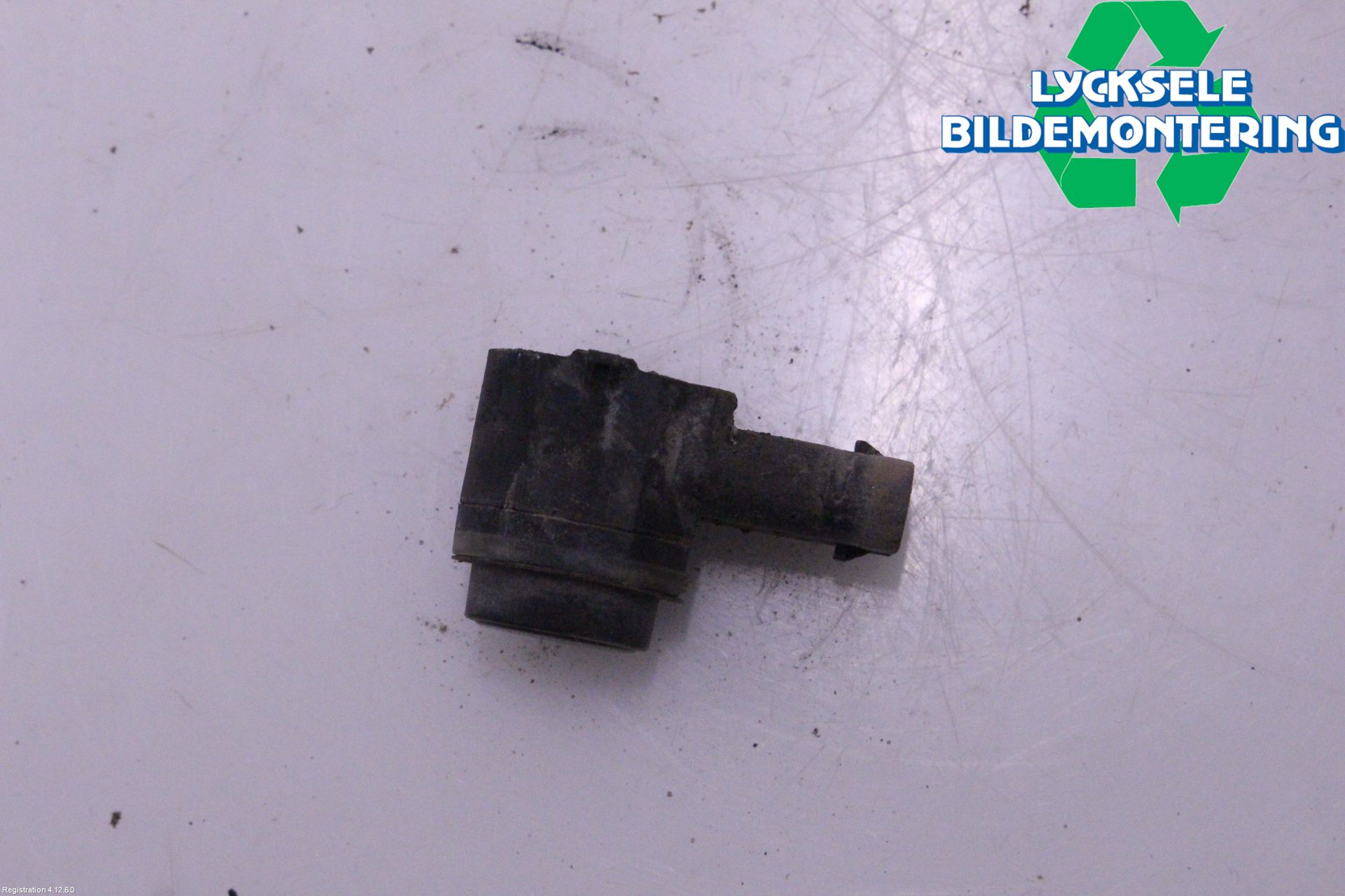 Audi A6 ALLROAD 12-18 Parkeringshjälp Frontsensor