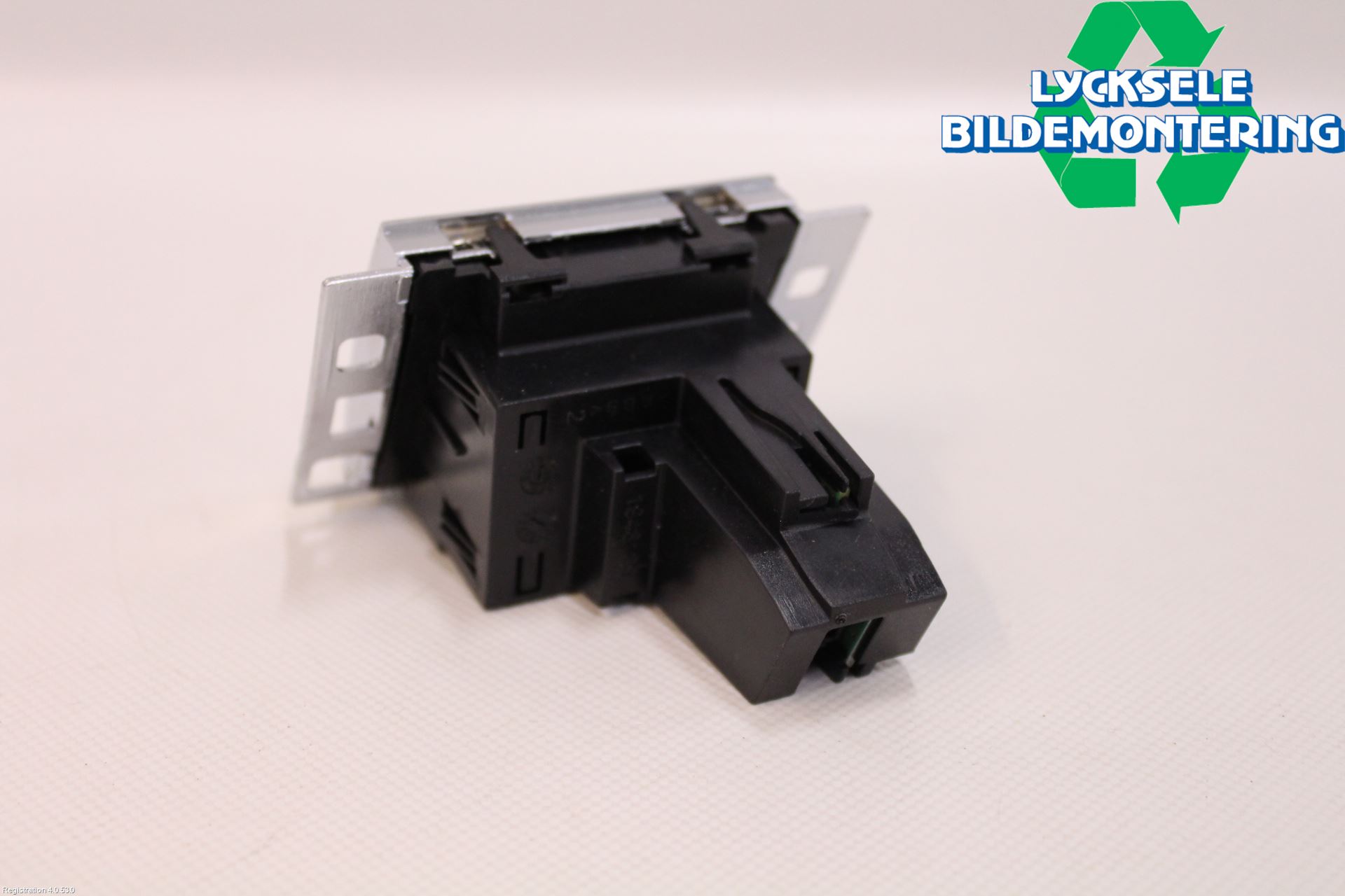 Volkswagen VW PASSAT 11-14 Instrument Klocka