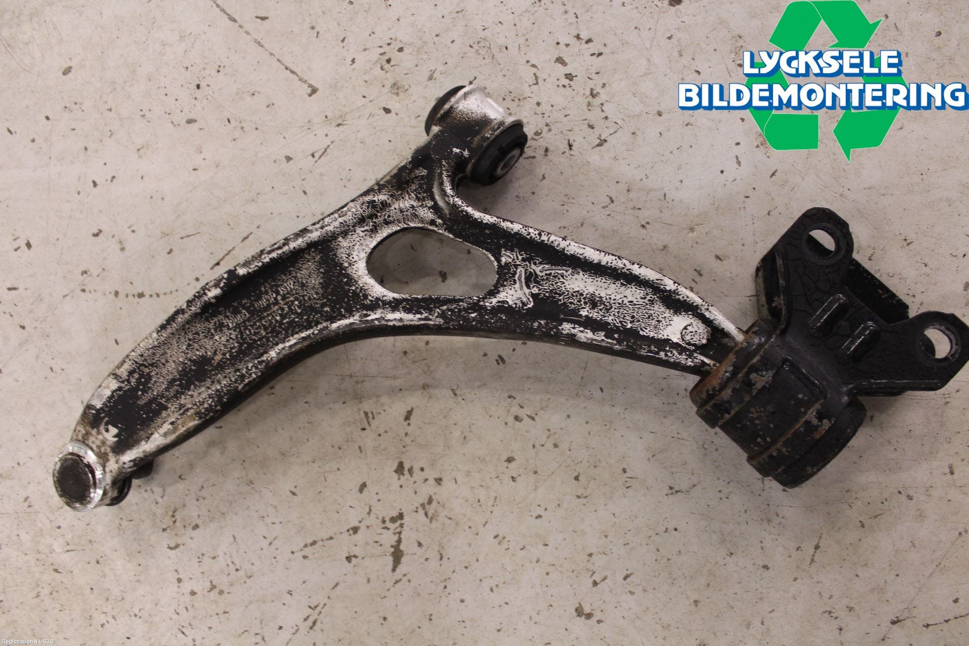 Ford FOCUS 11-14 Bärarm Fram Undre Hö