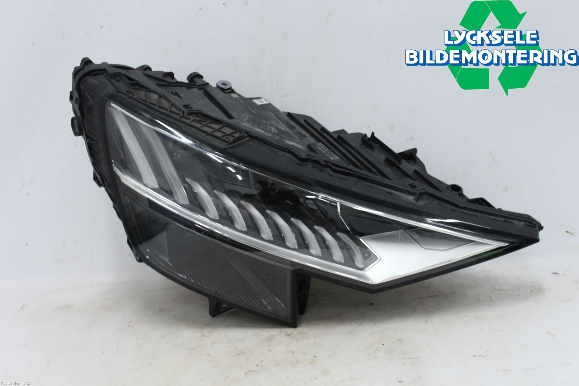 Audi Q8/SQ8 4M 19- Strålkastare Höger